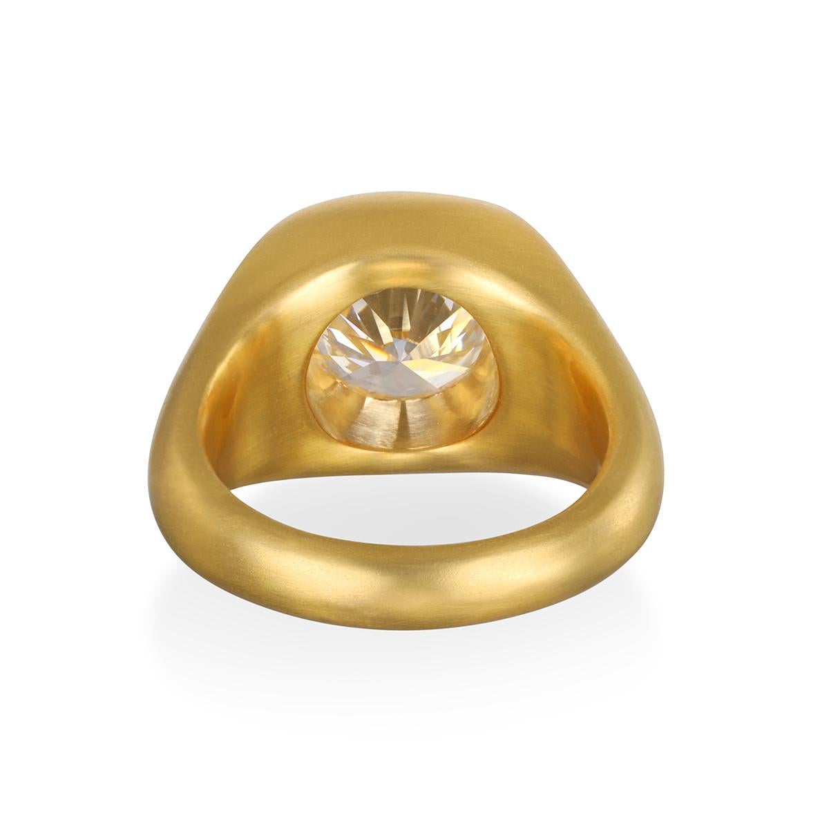 Round Cut Faye Kim 22 Karat Gold Diamond Dome Ring For Sale