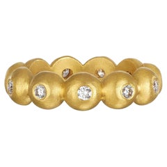 Anello con granulazione di diamanti in oro 22 carati Faye Kim