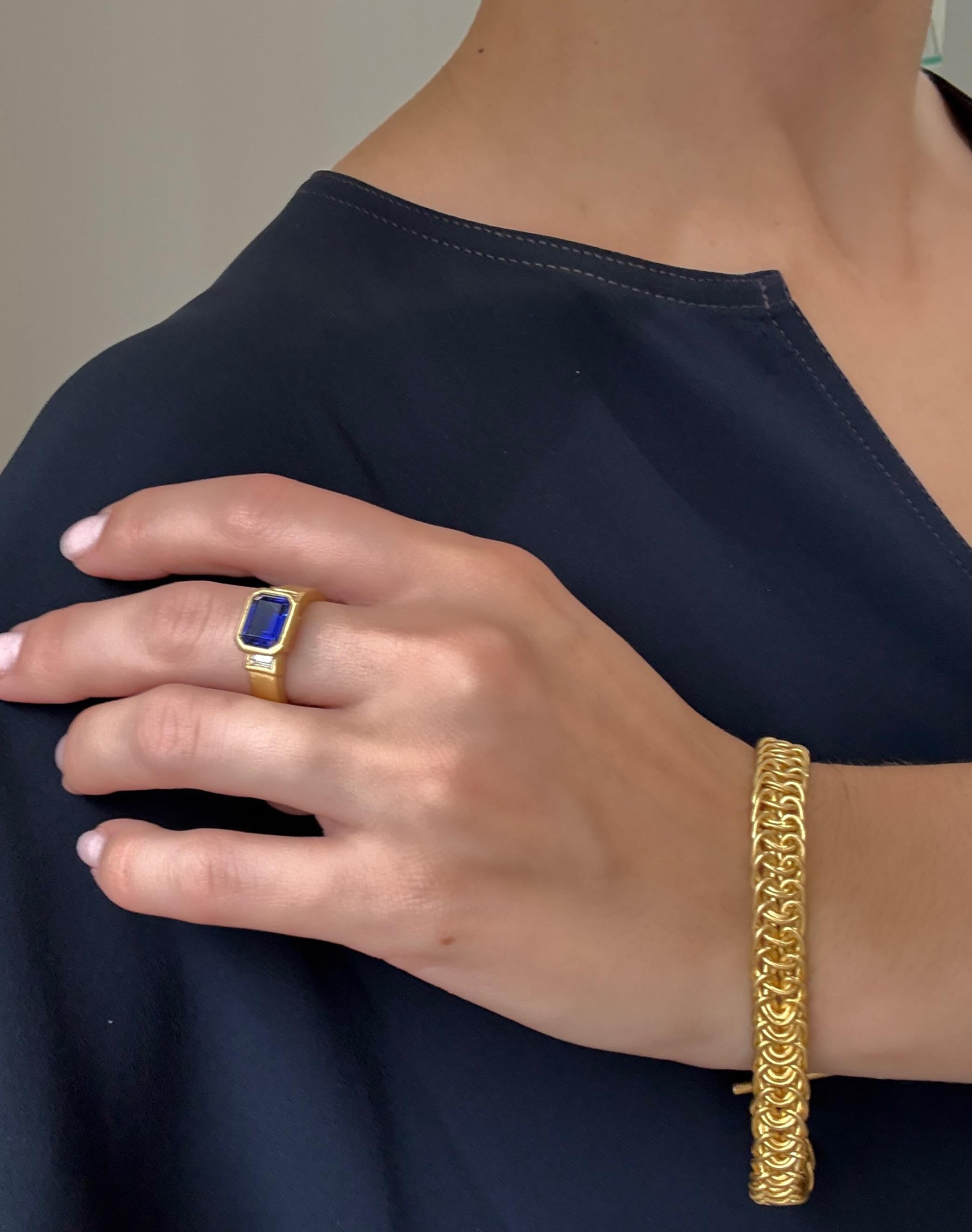 A Kim Bracelet tissé à la main en or 22 carats Neuf - En vente à Darien, CT