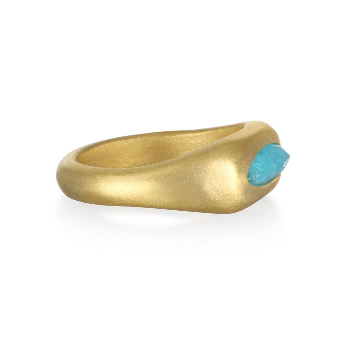 Taille poire A Kim Bague en or 22 carats Tourmaline Paraiba - .90 carats