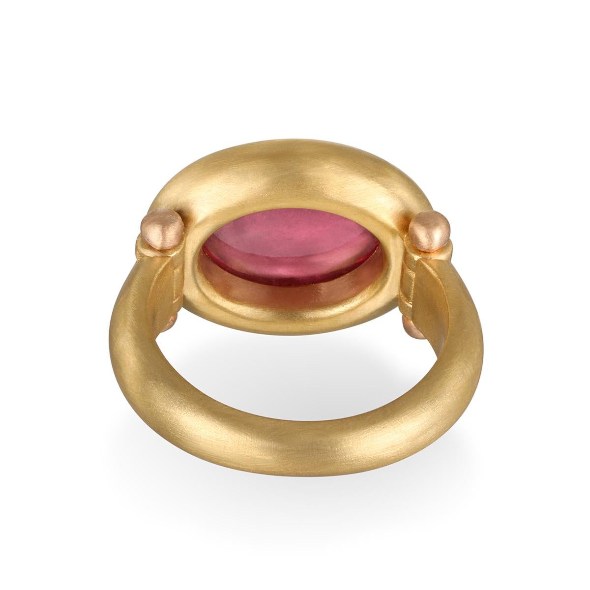Oval Cut Faye Kim 22 Karat Gold Pink Tourmaline Hinged Bezel Ring For Sale