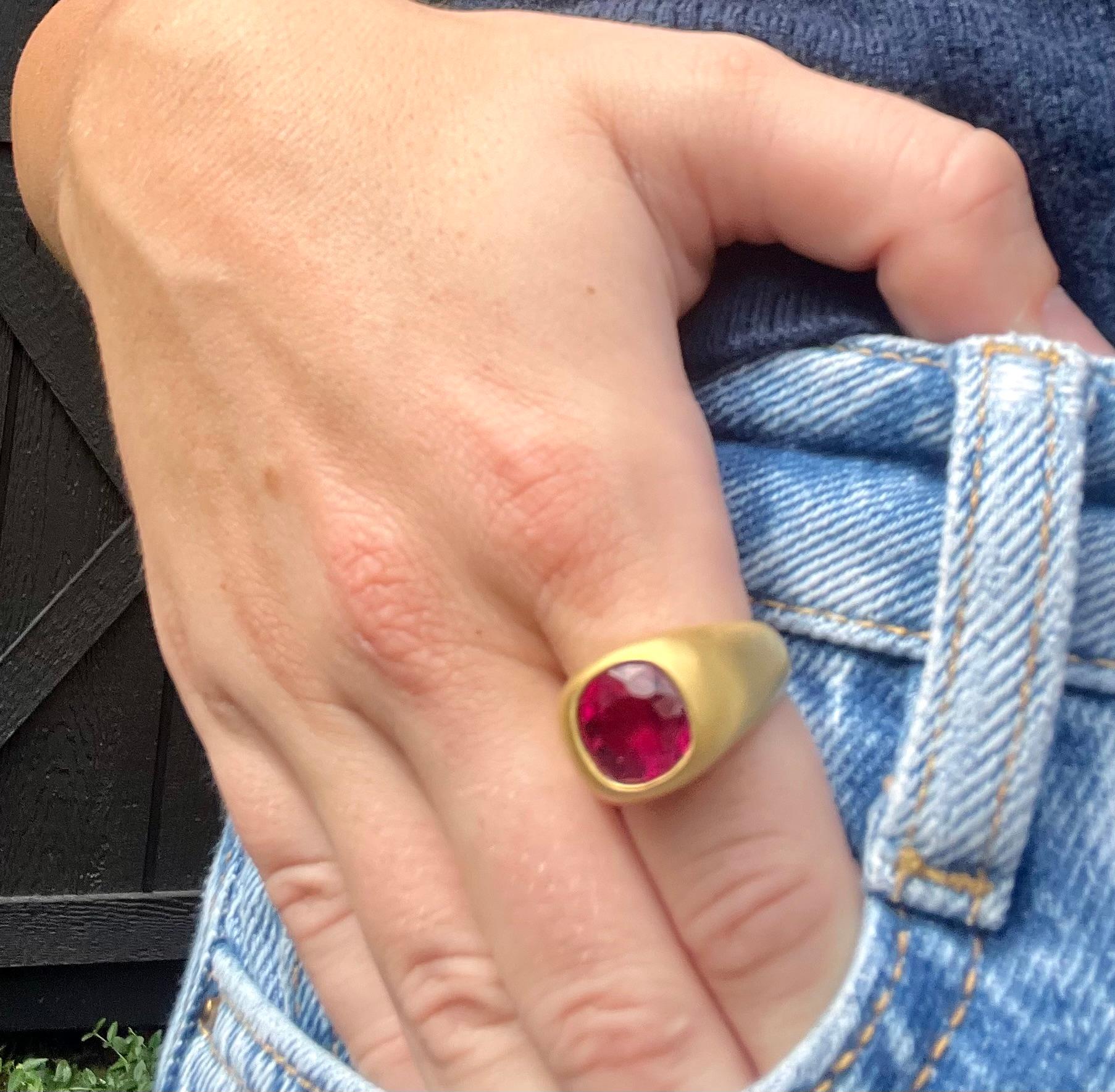 Anillo de rubelita de 22 quilates Faye Kim en Nuevo estado para la venta en Darien, CT