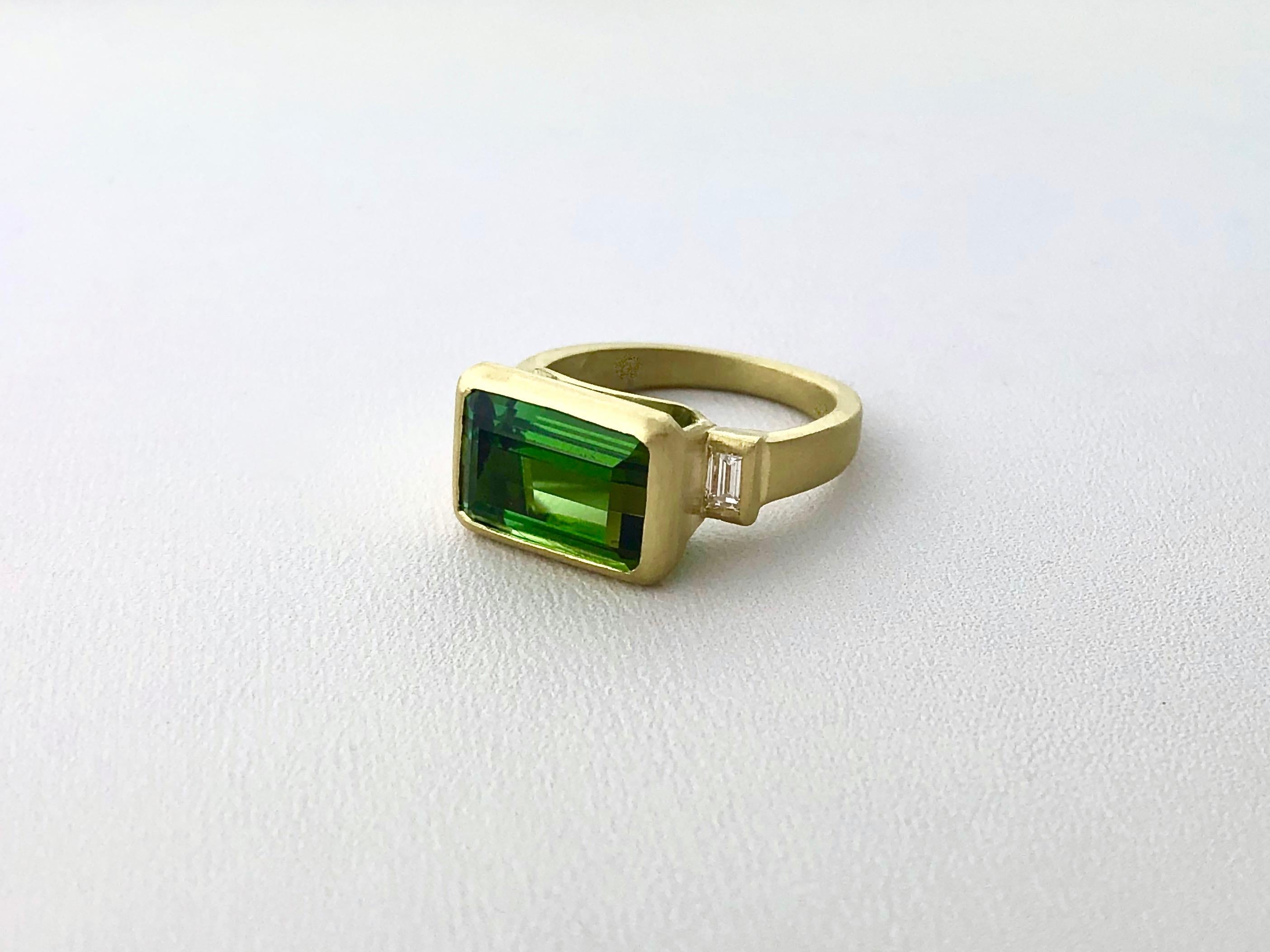 Contemporary Faye Kim 5.10 Carat Emerald Cut Green Tourmaline and Diamond Ring in 18k Gold 