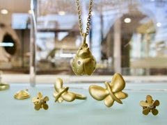 Faye Kim 18K Gold and Diamond Ladybug Charm Necklace