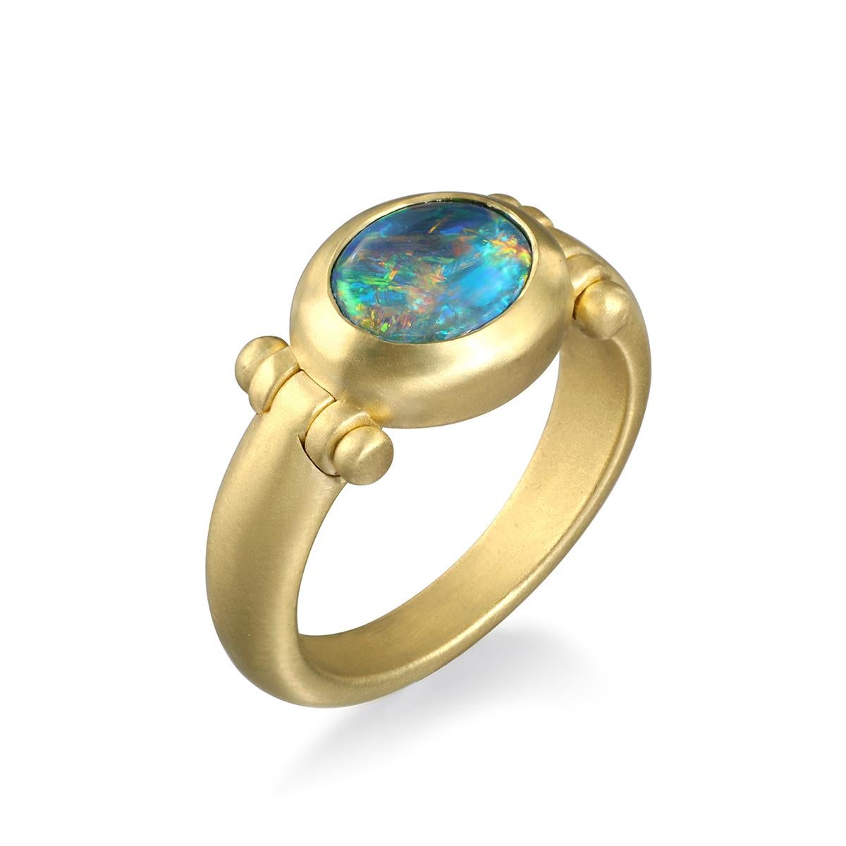 Contemporary Faye Kim Lightning Ridge Australian Black Opal Hinged Ring in 18 Karat Gold For Sale