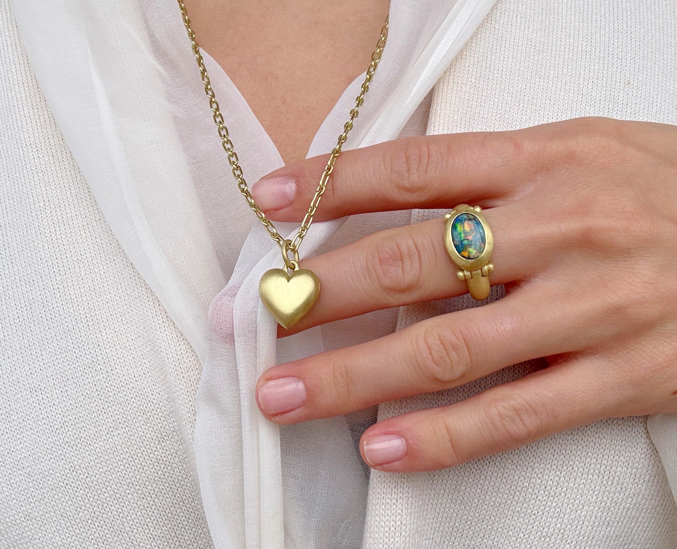 Faye Kim Lightning Ridge Australian Black Opal Hinged Ring in 18 Karat Gold Neuf - En vente à Darien, CT