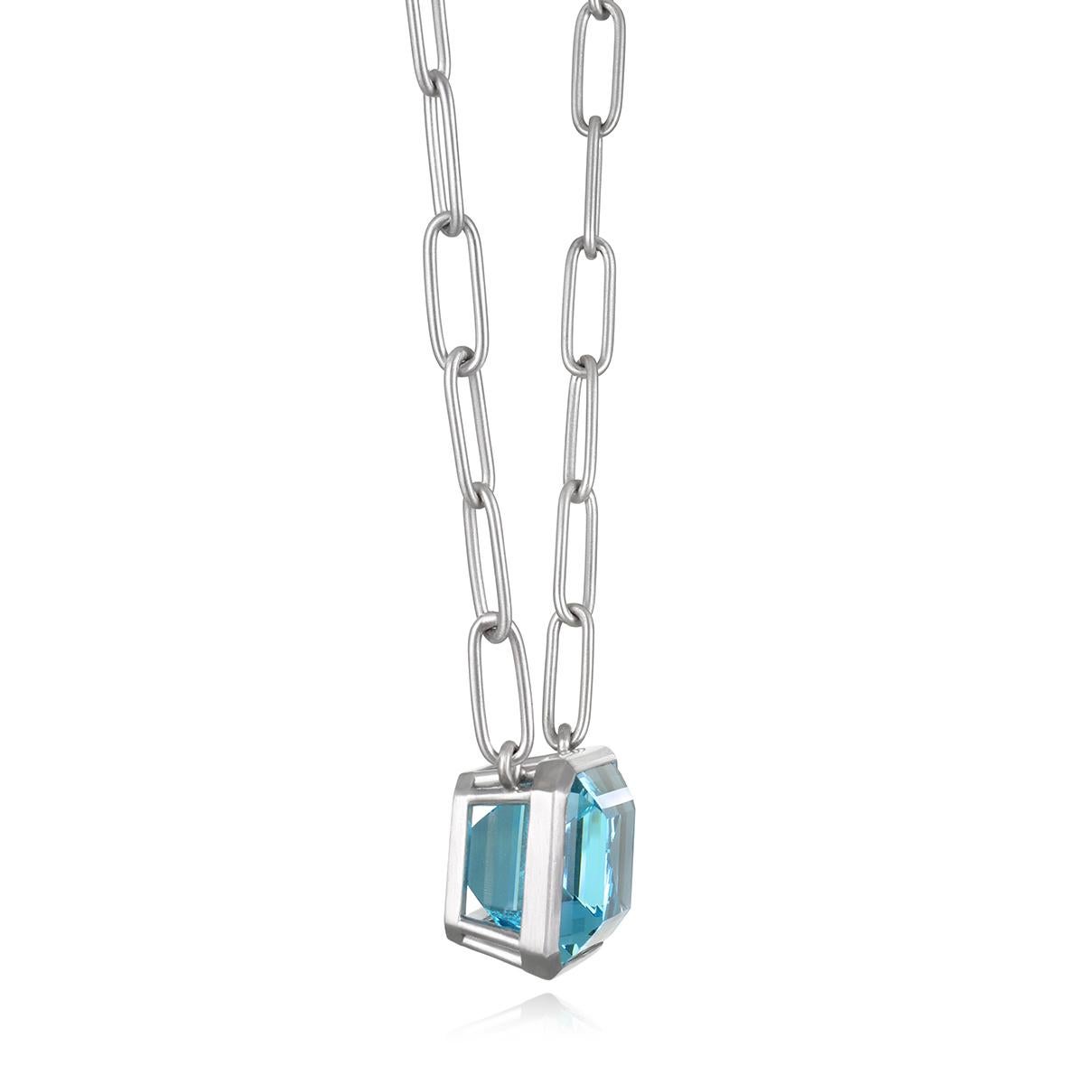 Contemporary Faye Kim Platinum Aquamarine Bezel Pendant Necklace For Sale