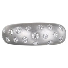 Faye Kim Platin Brünierter Diamant Dome Ring