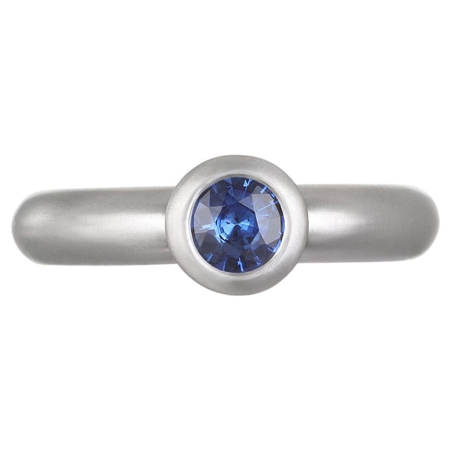 Faye Kim Platinum Ceylon Sapphire Bezel Ring For Sale