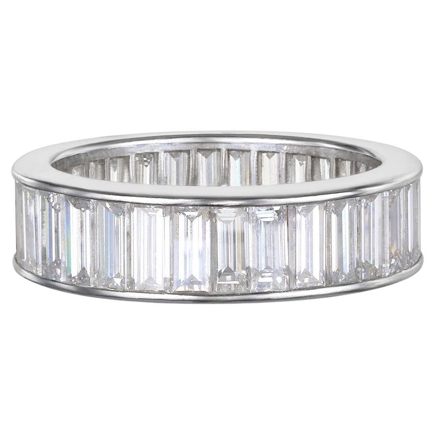 Anillo baguette de diamantes en platino Faye Kim