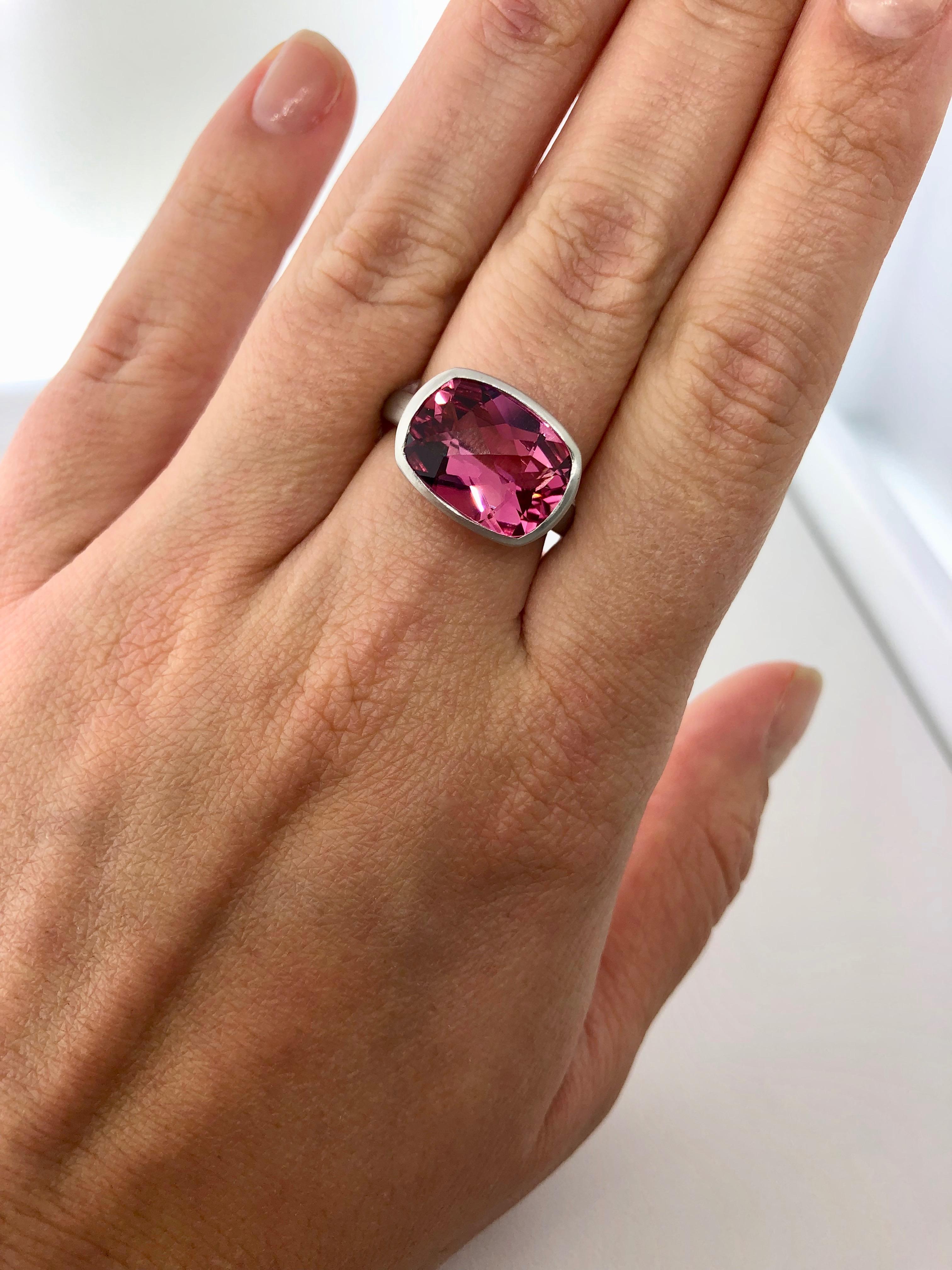 Faye Kim Platinum Faceted 6.0 Carat Rectangular Pink Tourmaline Ring In New Condition In Westport, CT