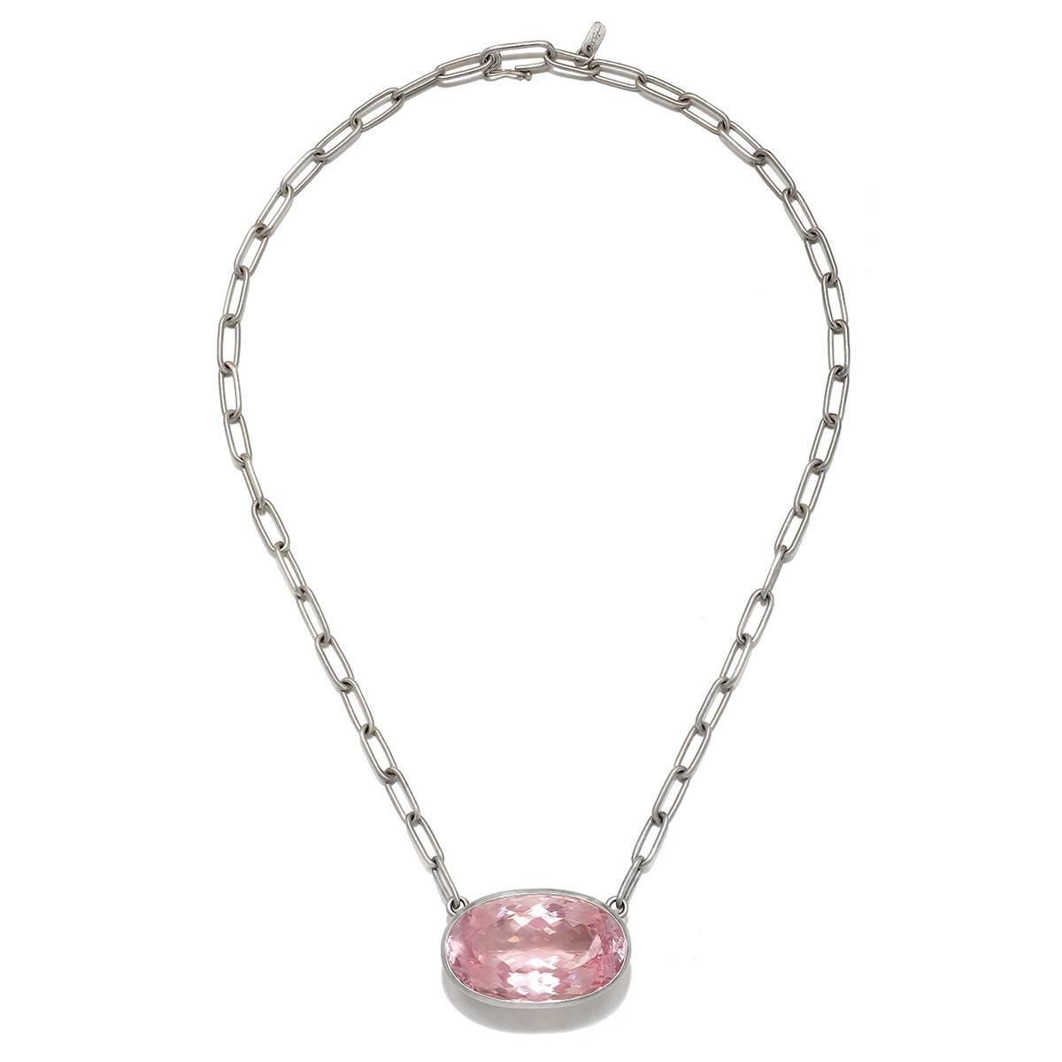 Oval Cut Faye Kim Platinum Faceted Oval Kunzite Paperclip Chain Necklace - 77.98 carats For Sale
