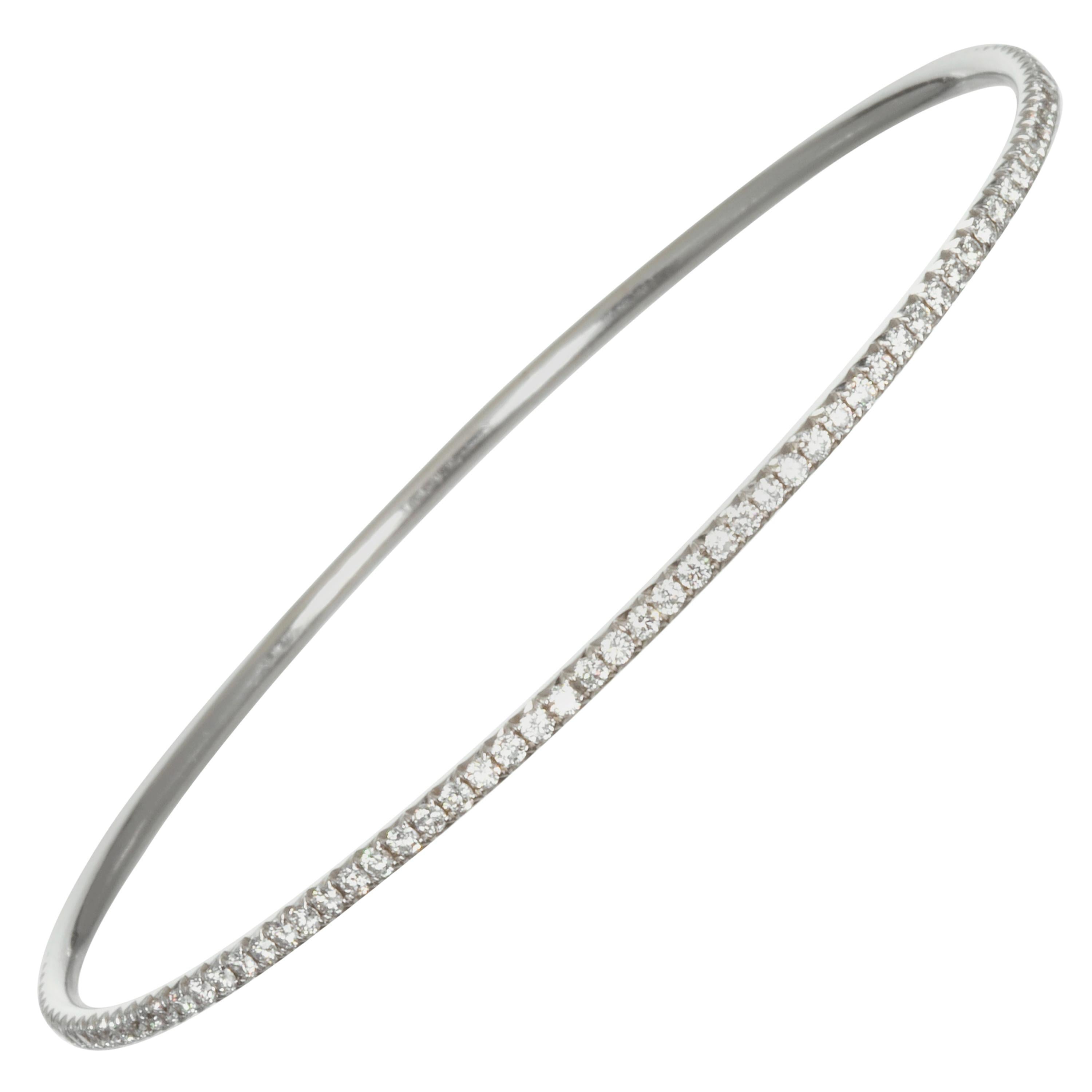Brazalete de micropavé de diamantes en platino Faye Kim