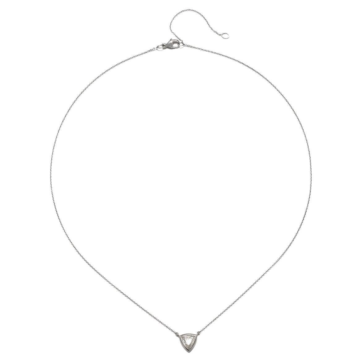 Faye Kim, collana di platino con diamanti Trillion Station