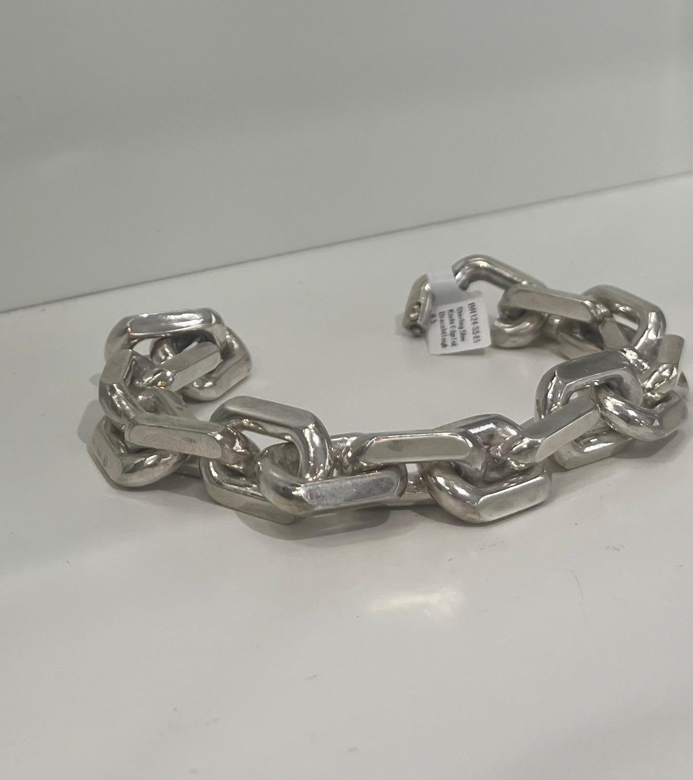 Faye Kim Sterling Silver Knife Edge Link Bracelet For Sale 1