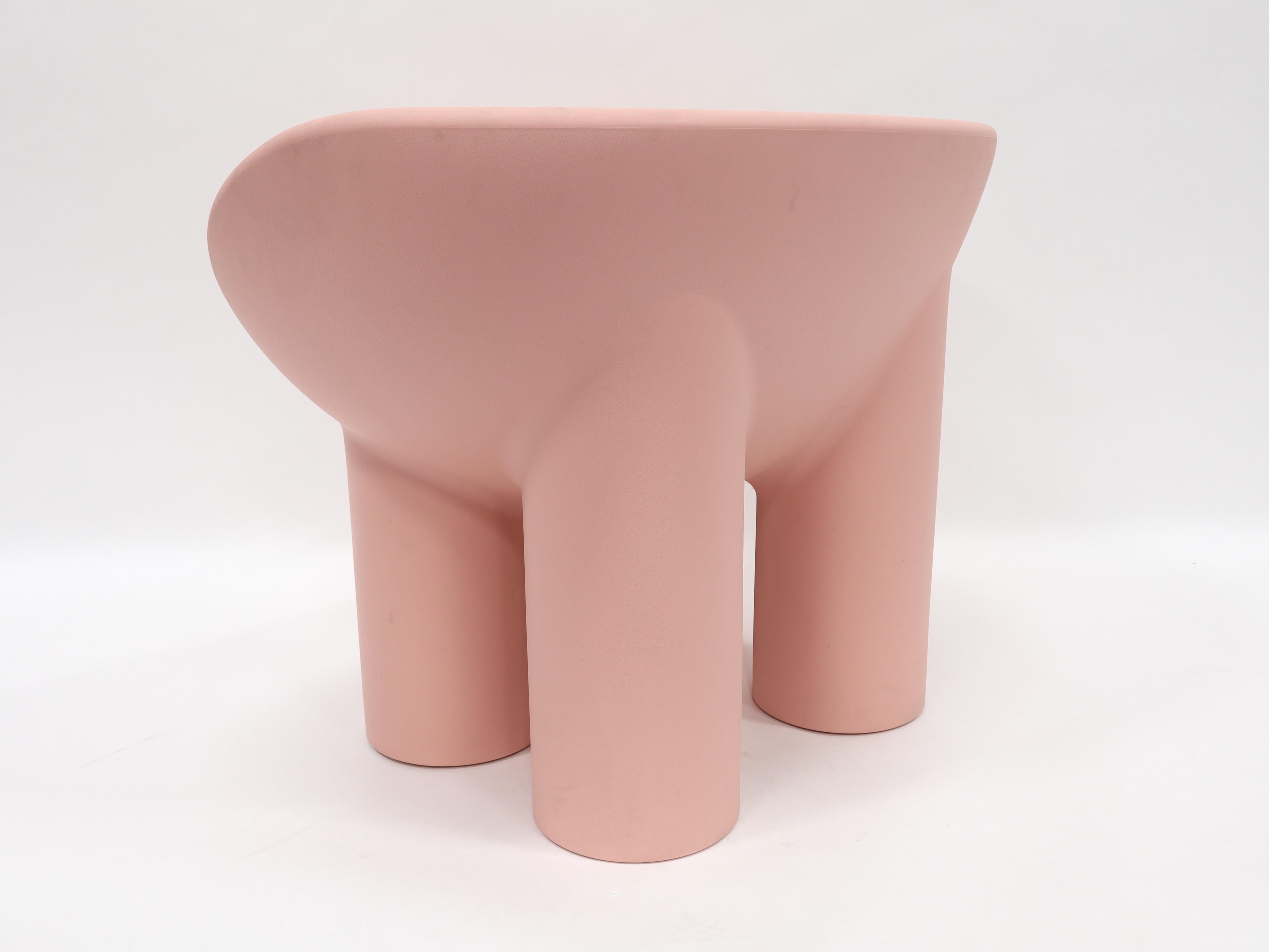 Faye Toogood Roly Poly Chair - Pale Pink In Excellent Condition In Los Angeles, CA