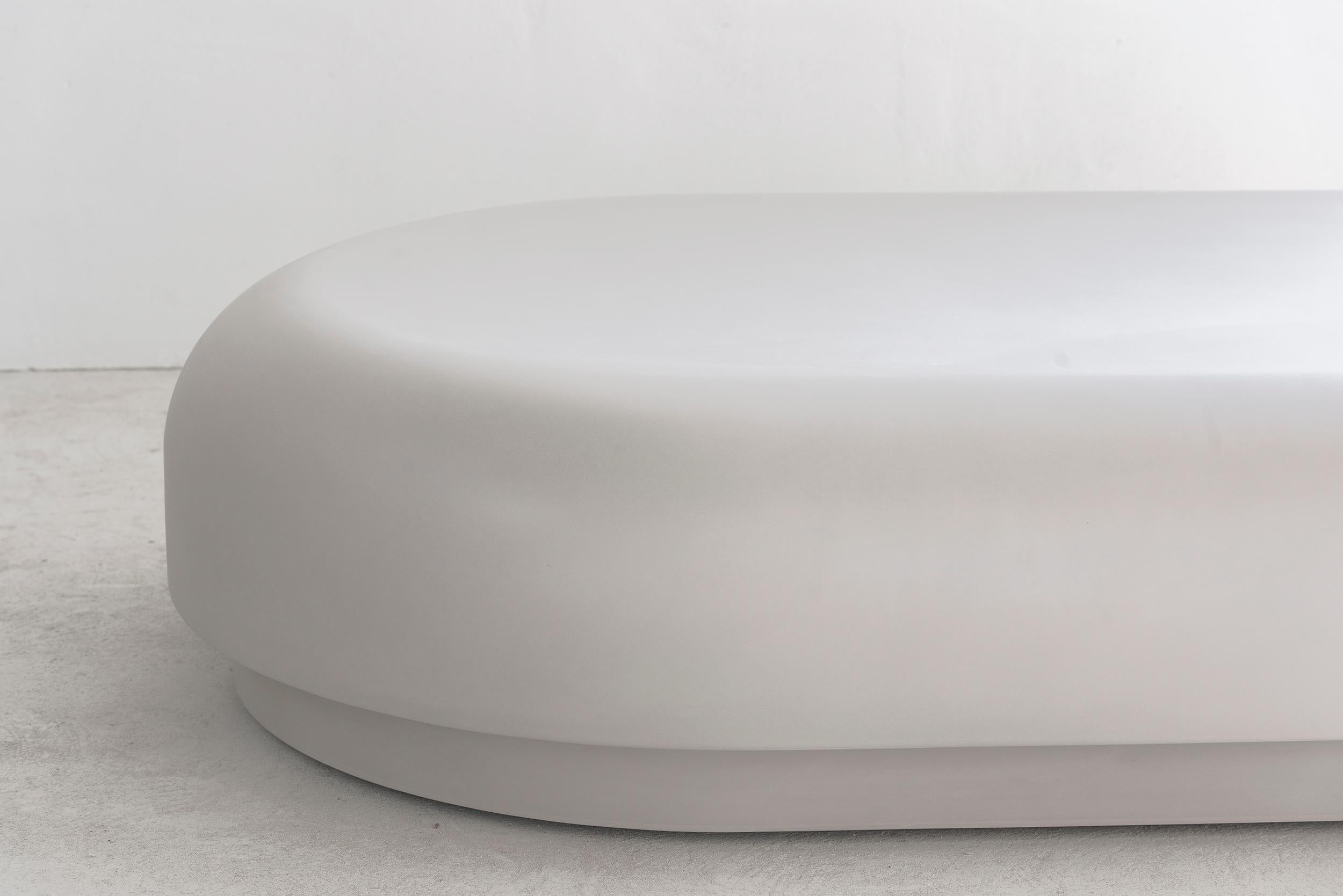 Faye Toogood Roly-Poly Coffee Table, Plaster, London, 2020, Contemporary Table In New Condition For Sale In Barcelona, ES