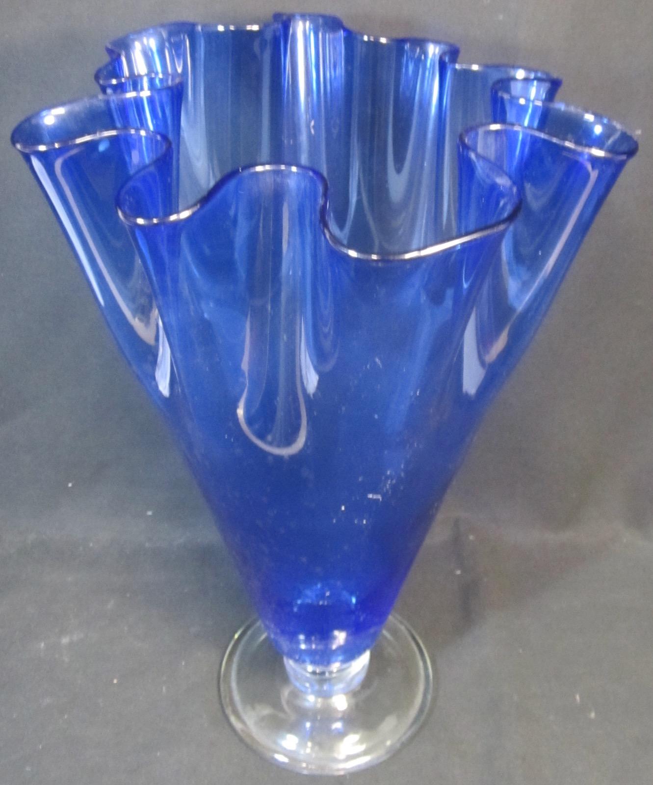 Glass Fazzoletto / Venini Style Handkerchief Vase For Sale