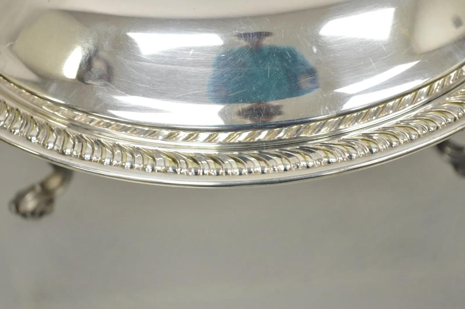 FB Rogers Silver Co 1158 Ciotola con piatto coperto placcata in argento - una coppia in vendita 1