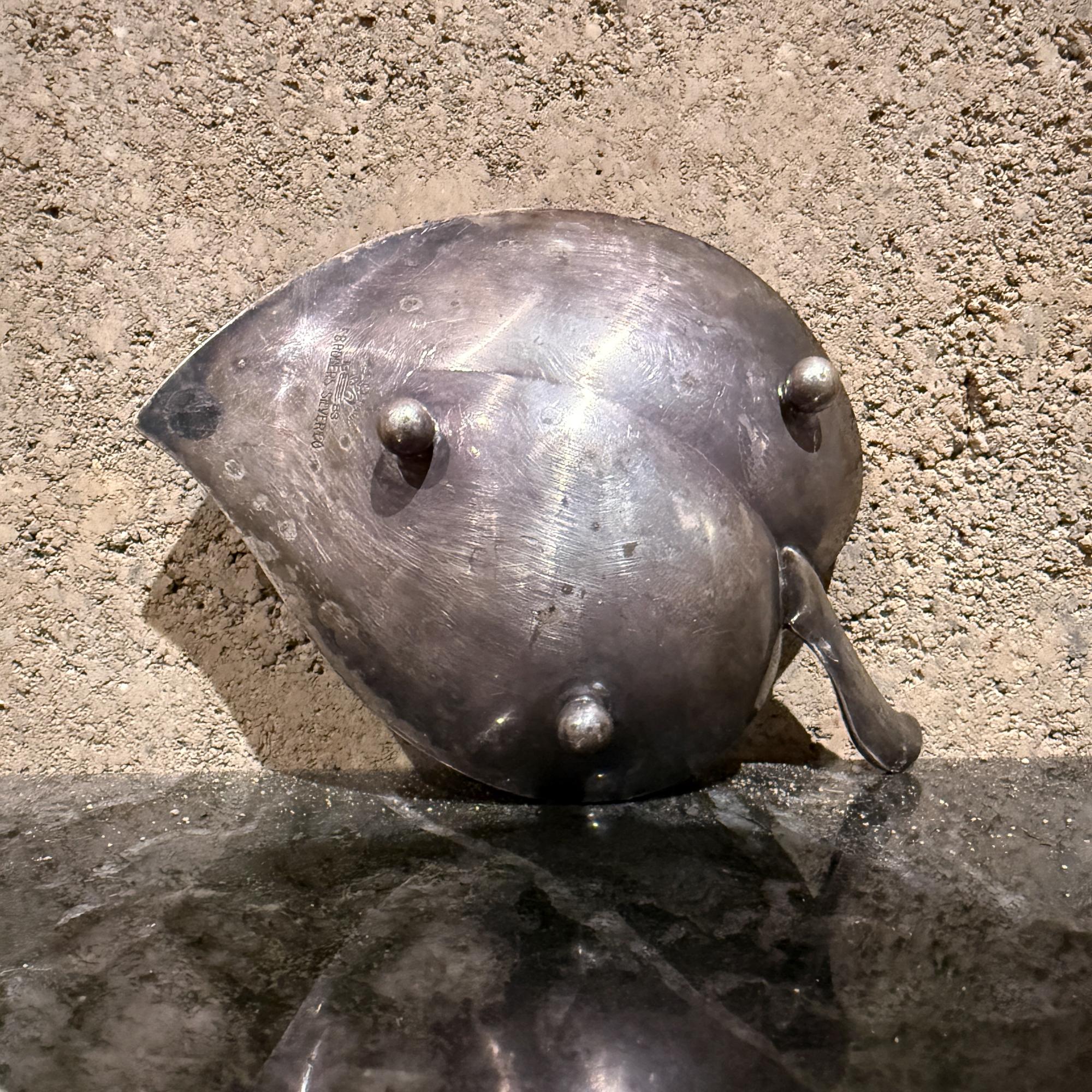 F.B. A. I. Rogers Silver Plate Leaf Shaped Trinket Bonbon Dish Mid Century (plat à bijoux en forme de feuille) Bon état - En vente à Chula Vista, CA