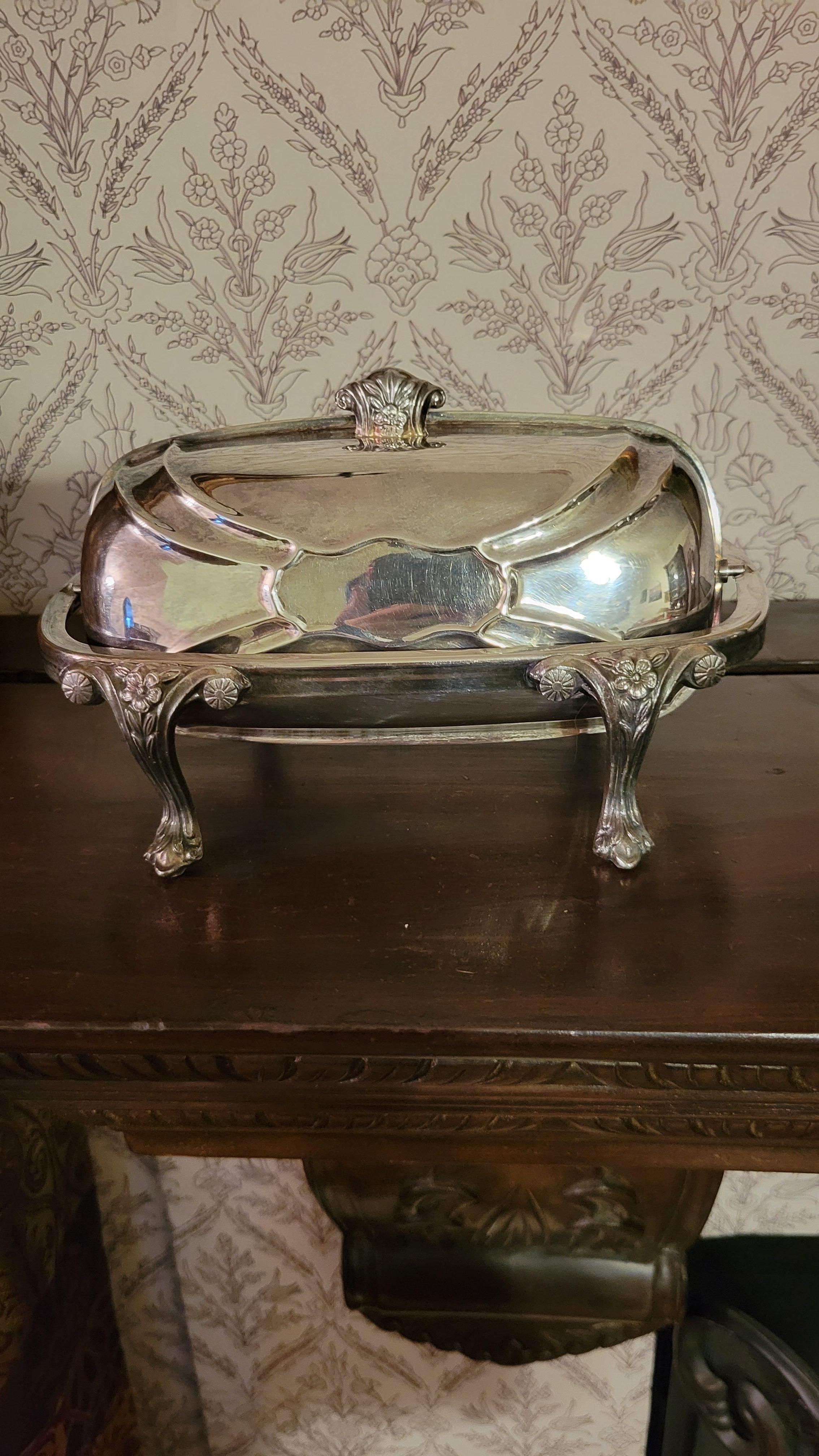 20ième siècle F.B. A. I. Plat à beurre Rogers plaqué argent en vente