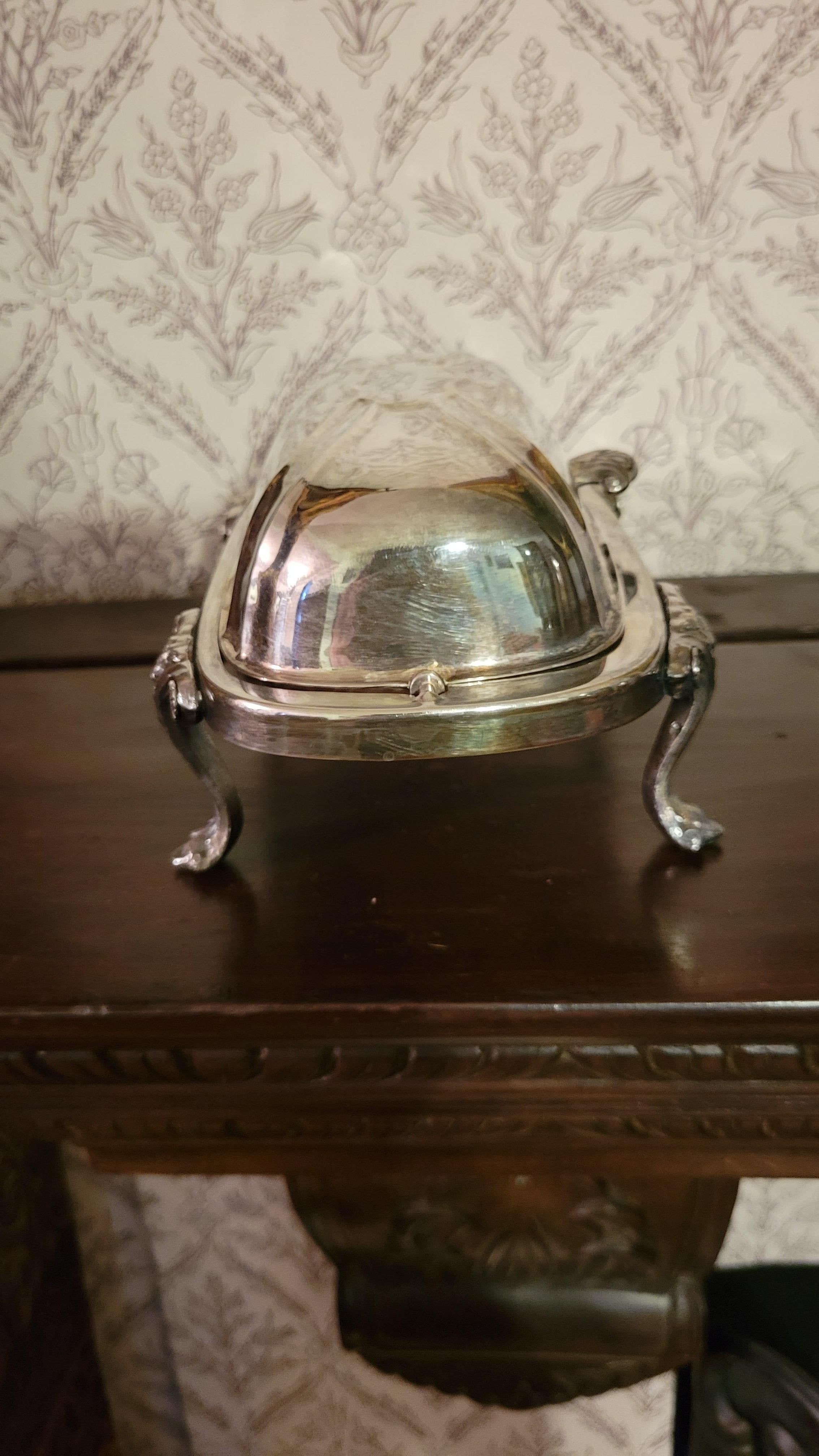 F.B. A. I. Plat à beurre Rogers plaqué argent en vente 2