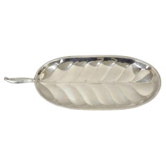 F.B. Rogers Silver Plated Oval Leaf Form Serving Bar Tray Platter with Handle