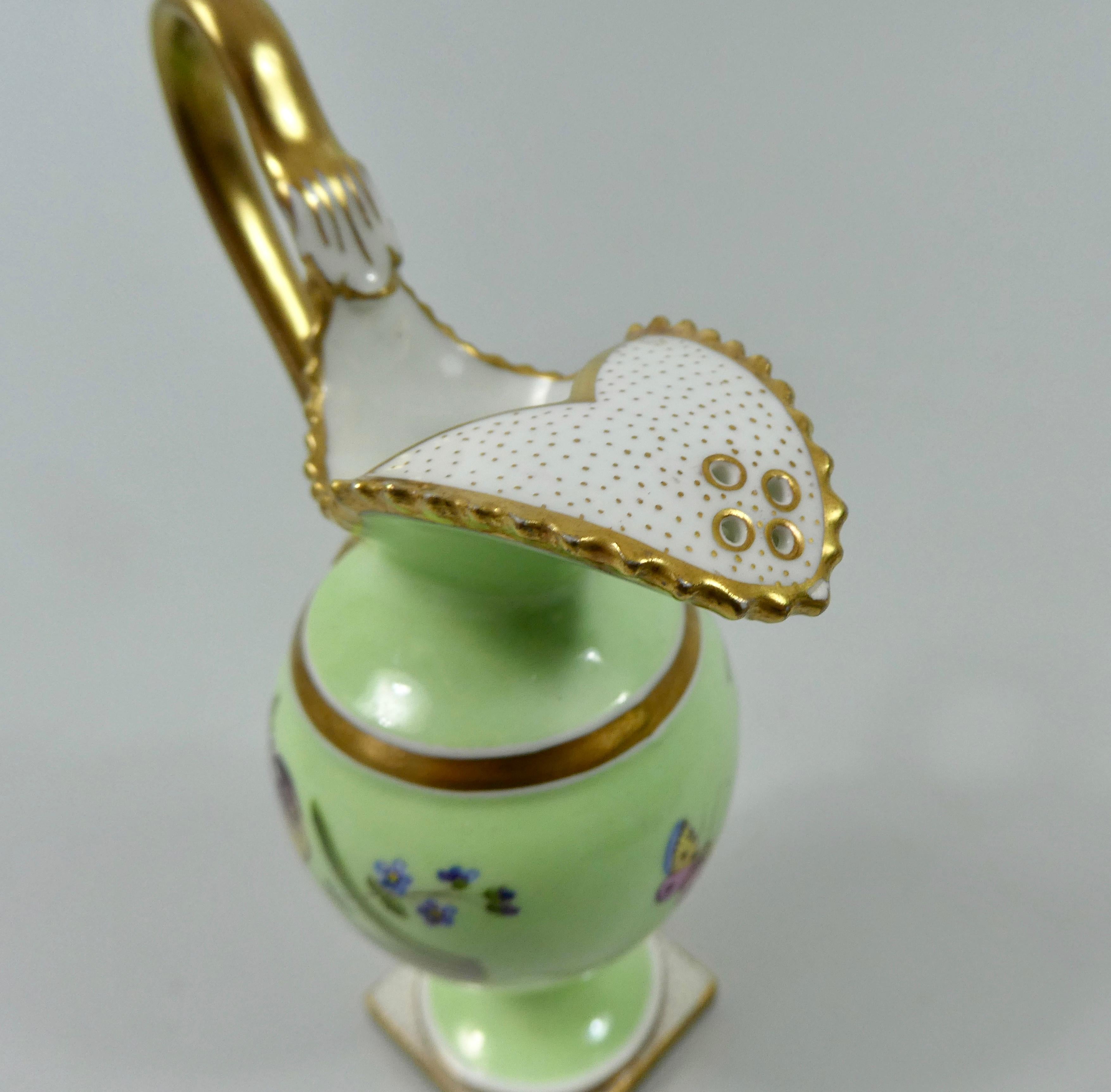 Early 19th Century FBB Worcester Porcelain Miniature Ewer, circa 1810