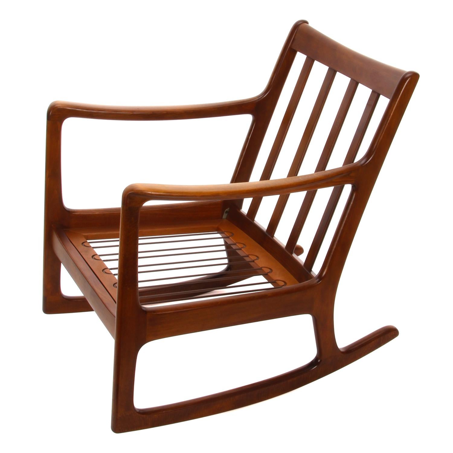 Beech FD 108 Rocking Chair by Ole Wanscher for France & Daverkosen in 1951