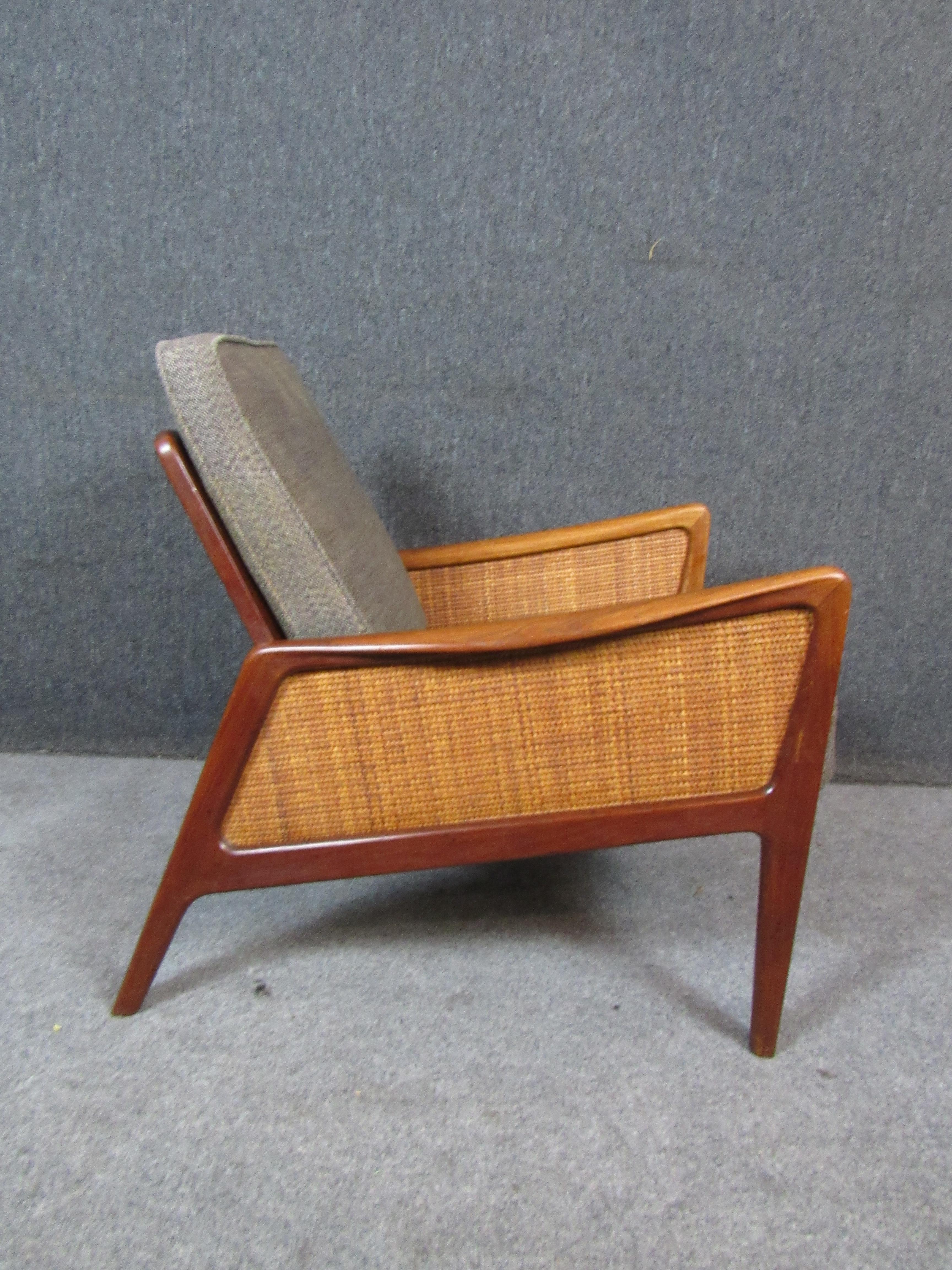 Mid-Century Modern FD 151 Chair and Ottoman by Hvidt & Mølgaard for John Stuart For Sale