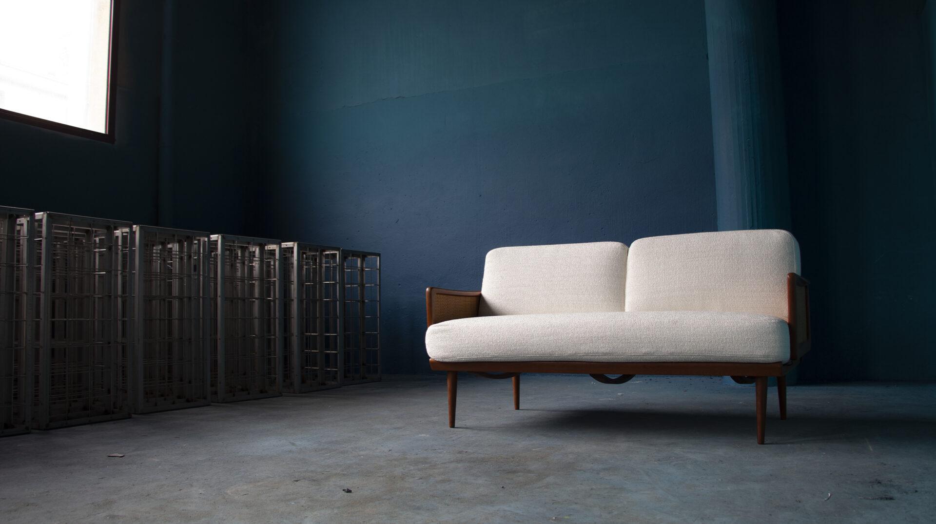 FD 451 Daybed di Peter Hvidt & Orla Mølgaard-Nielsen in tessuto bouclé, 1956 in vendita 3