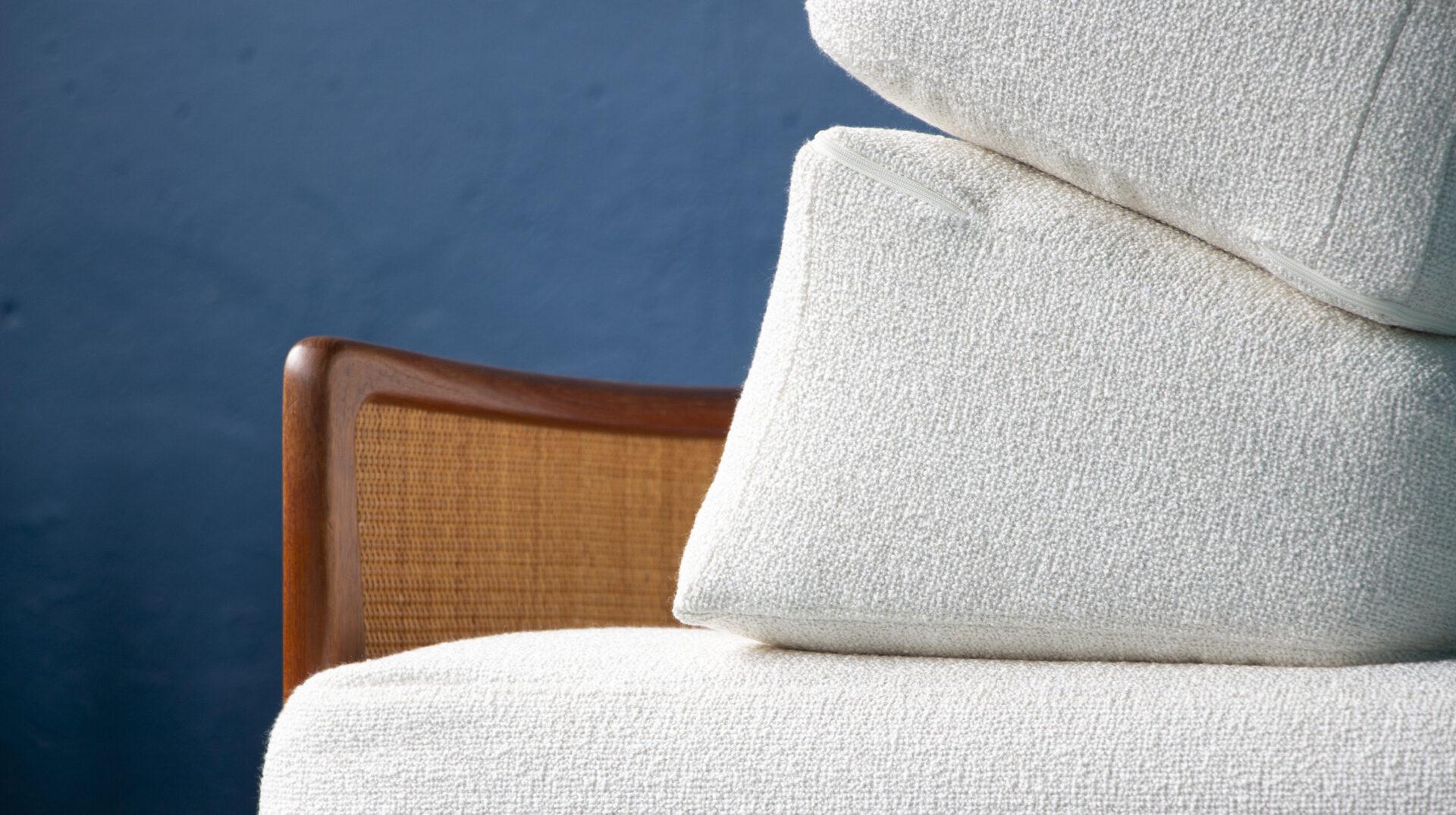 FD 451 Daybed di Peter Hvidt & Orla Mølgaard-Nielsen in tessuto bouclé, 1956 in vendita 4