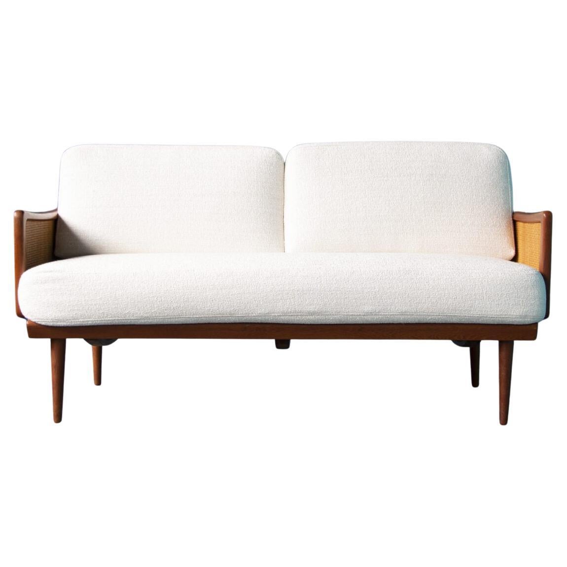 FD 451 Daybed by Peter Hvidt & Orla Mølgaard Nielsen bouclé fabric, 1956