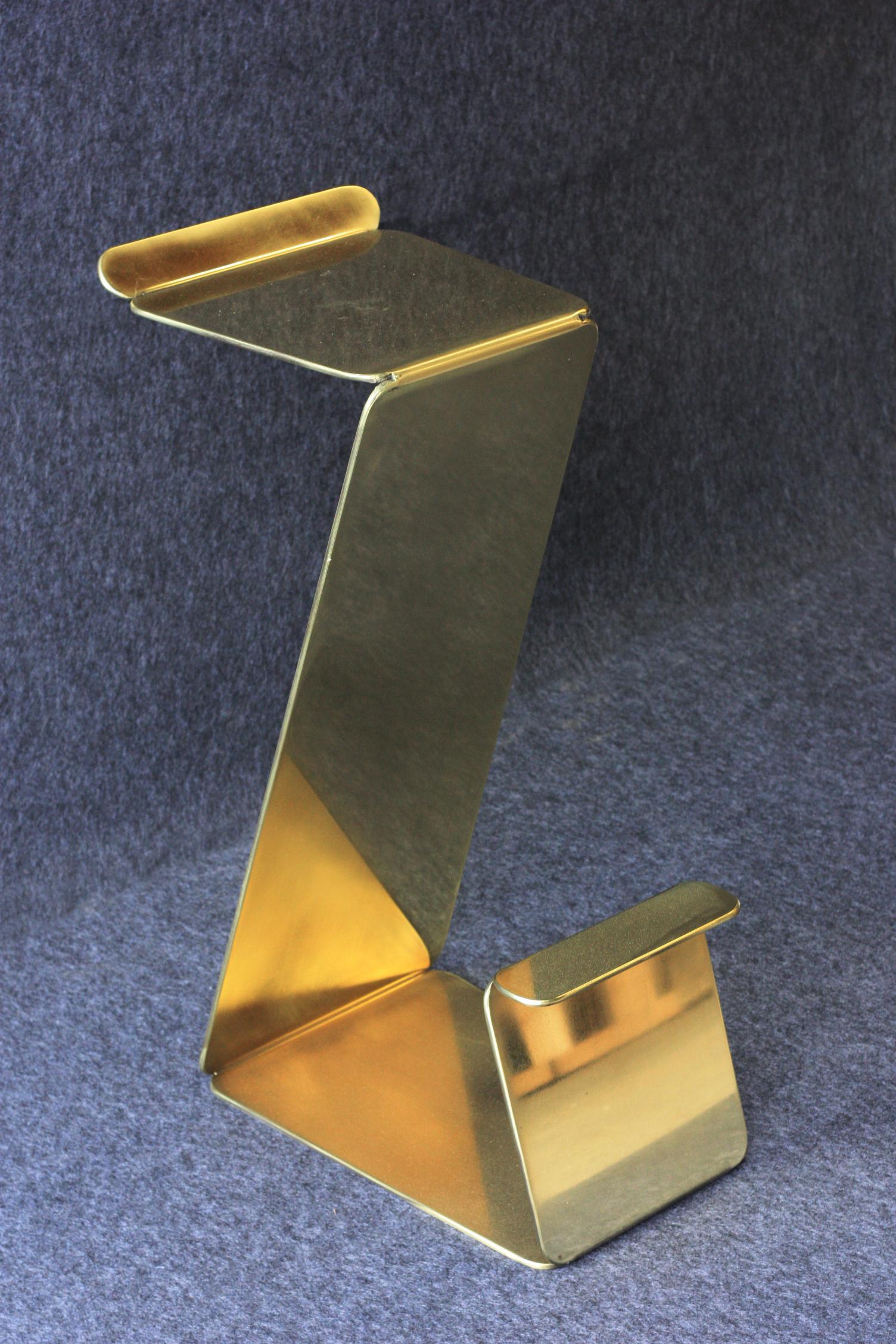 Fe Bar Height Zig-Zag Stool in Brass by Mtharu In New Condition For Sale In Calgary, Alberta