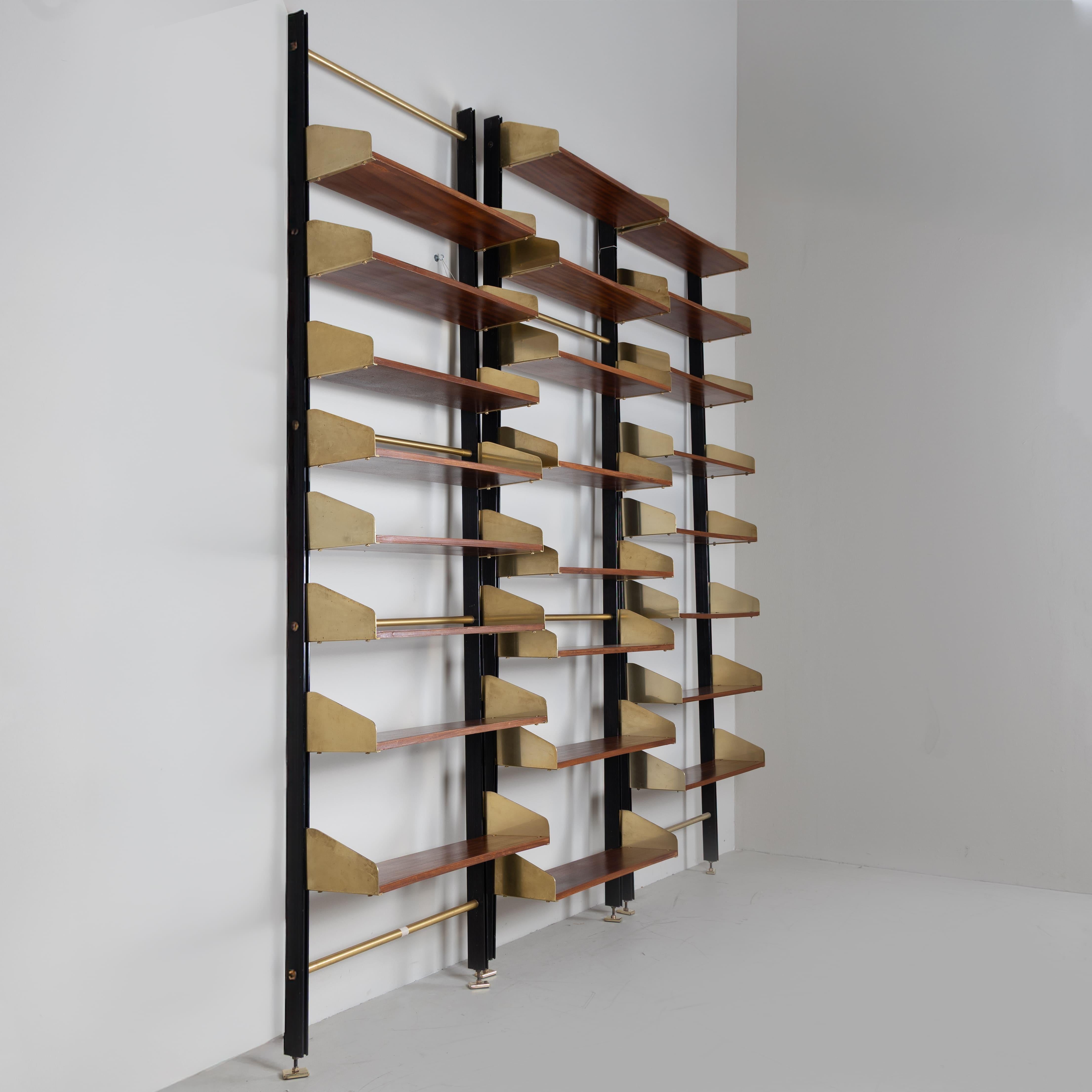 Mid-Century moderno Librerie modello Feal 1960, set di 3 pezzi in vendita