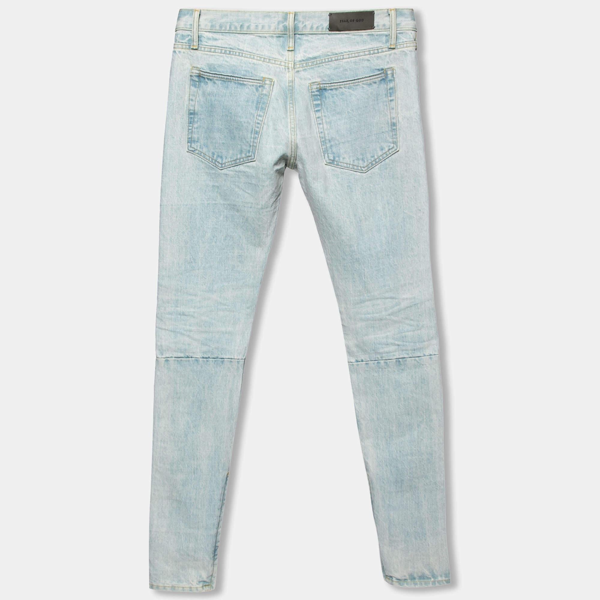 Fear of God is a name beloved in the streetwear scene. The brand manages to release designs that are current but with an off-beat tinge. This pair of jeans is made from blue cotton in a distressed and slim-fit style and is detailed with pockets.

