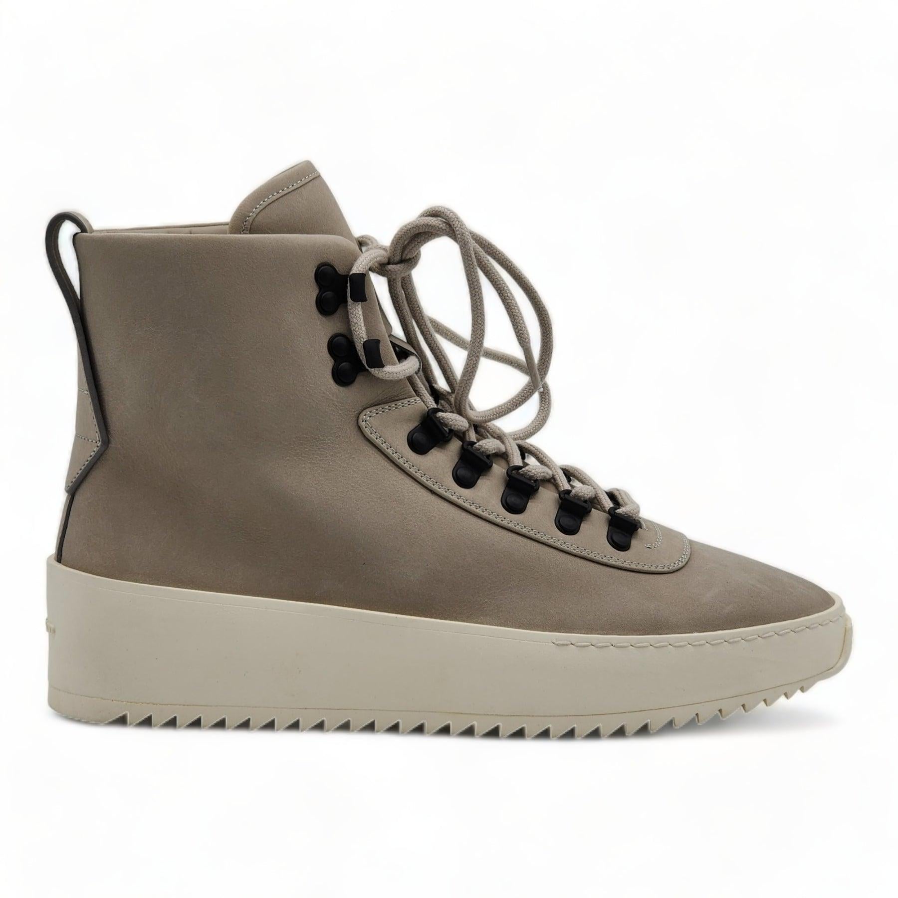 Fear of God Nubuck Leather Hiking Sneaker 'Perla'

Additional information:
Material: Leather
Style code: FG02S18U-20LENA0004
Color: Gray 
Include: original packaging
Size: 40 EU
Country: Italy