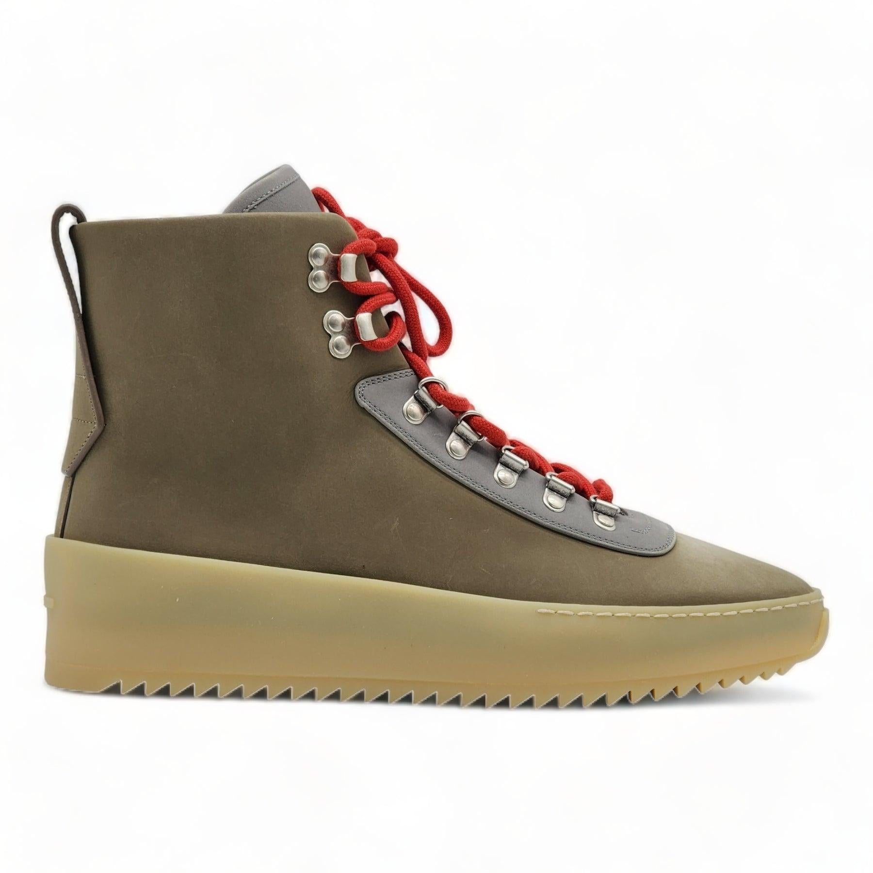Fear of God Nubuck Leather Hiking Sneaker 'Stone'

Additional information:
Material: Leather
Color: Brown
Size: 42
Country: Italy
Include: original packaging.