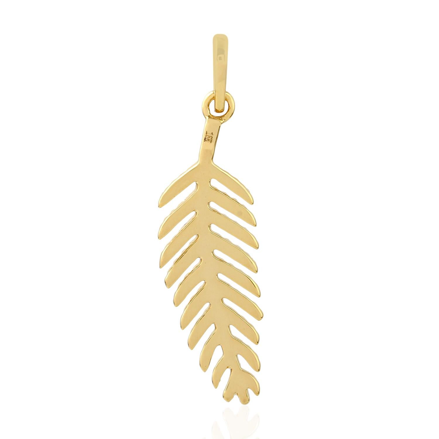 Modern Feather 14 Karat Gold Charm Diamond Pendant Necklace For Sale