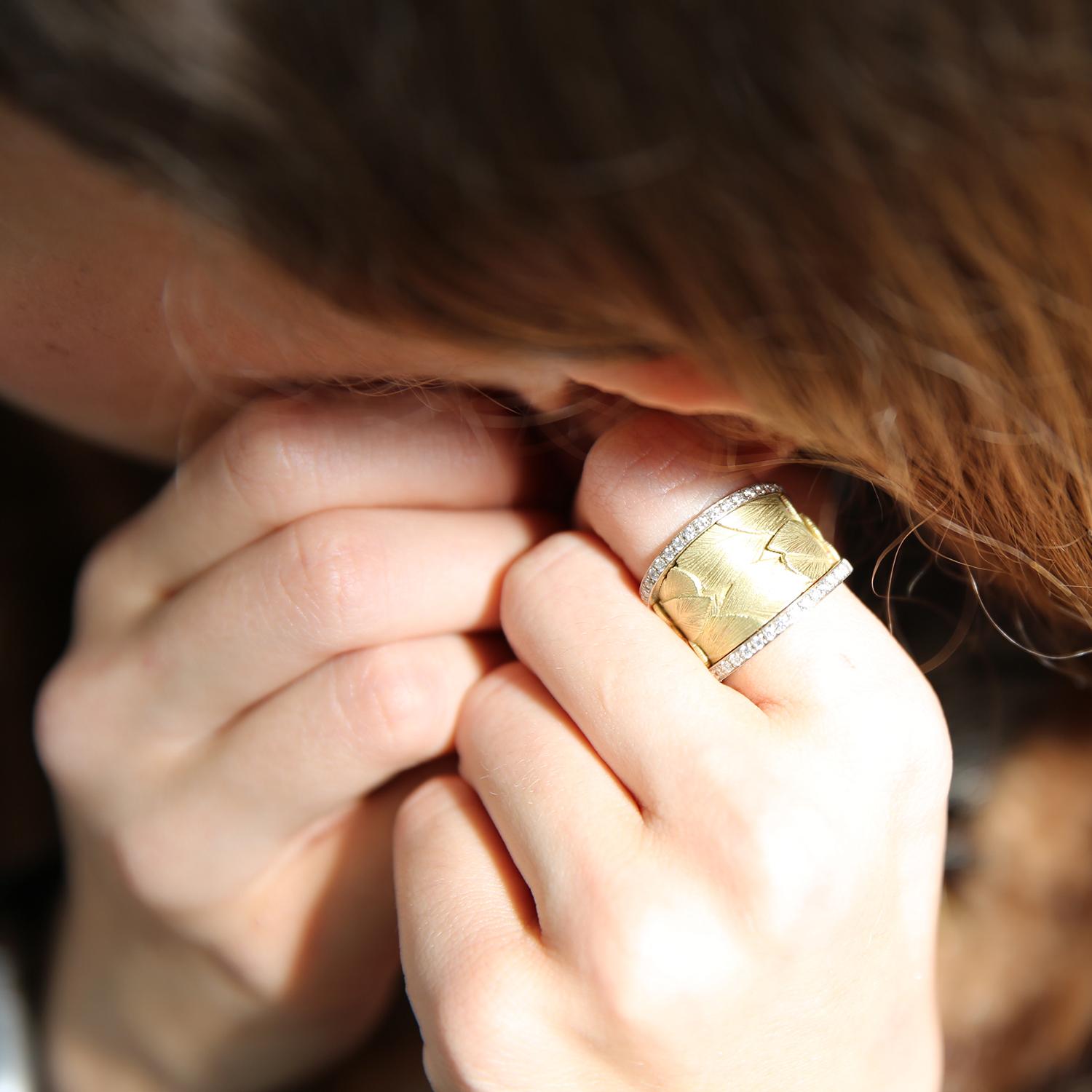 For Sale:  Feather Band in 18k Yellow Gold with Pave Diamond Edges 2