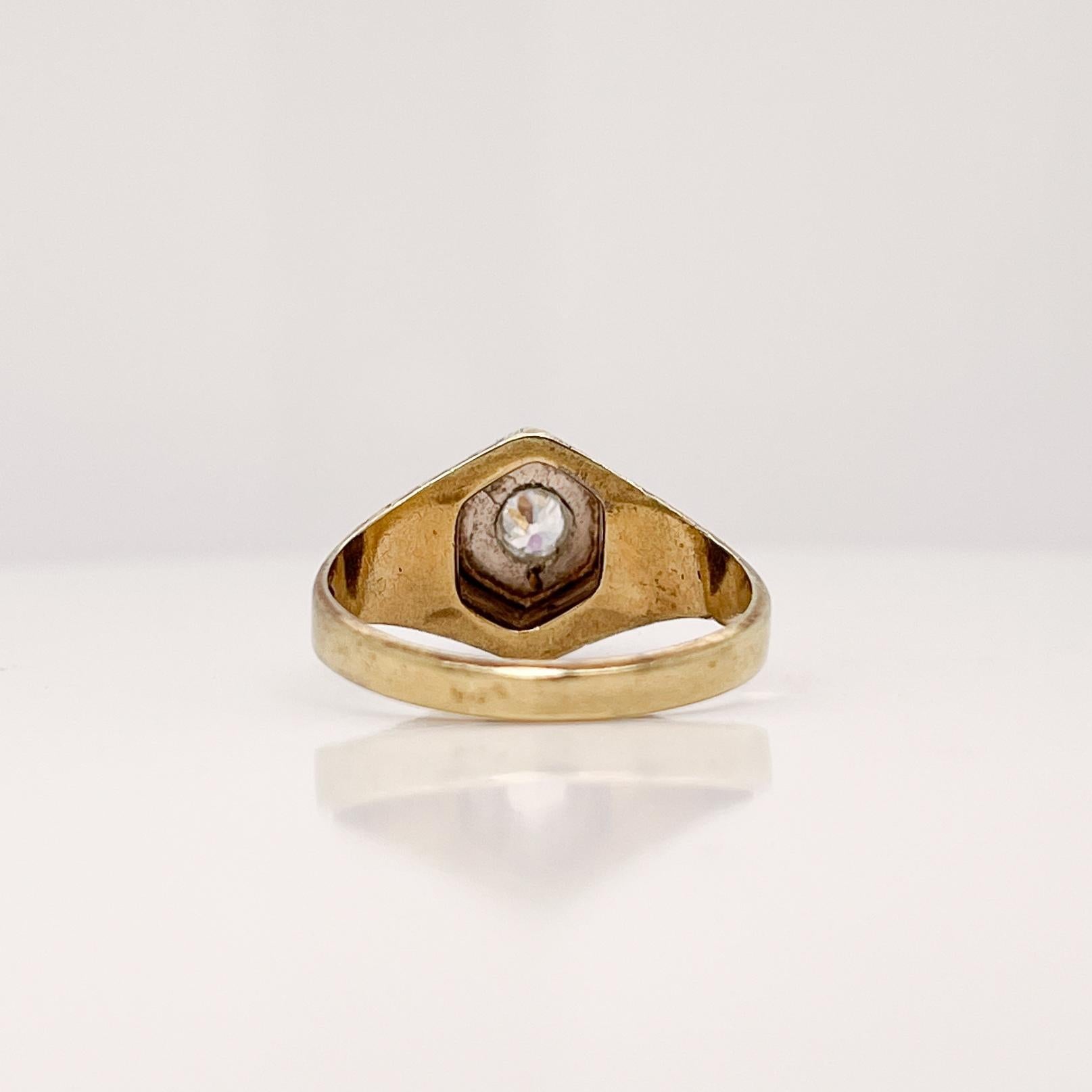 Ring aus 14 Karat Gold mit Federgravur und Diamant im alteuropäischen Schliff im Angebot 4