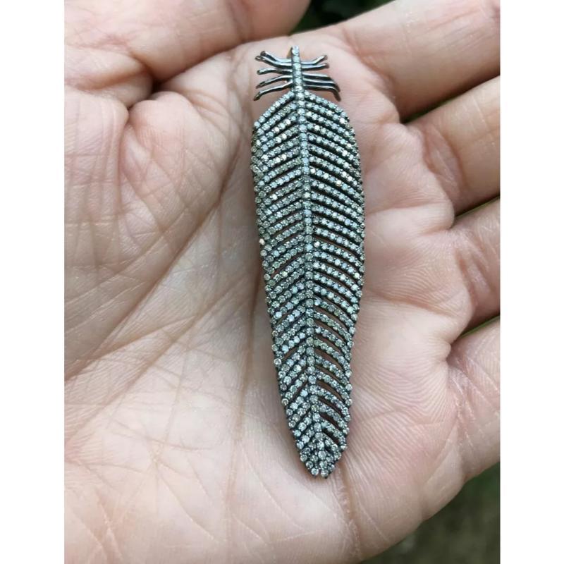 Ciondolo con piuma Ciondolo con diamante Pave in argento 925 Ciondolo con diamante per compleanno
Leggero, può essere indossato tutti i giorni

Informazioni aggiuntive:
Condit: Nuovo senza etichette: Un articolo nuovo di zecca, non usato e non