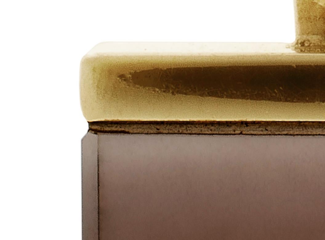 In evidenza su Vogue UA Collana con ciondolo in oro a diciotto carati e quarzo fumé in vendita 1