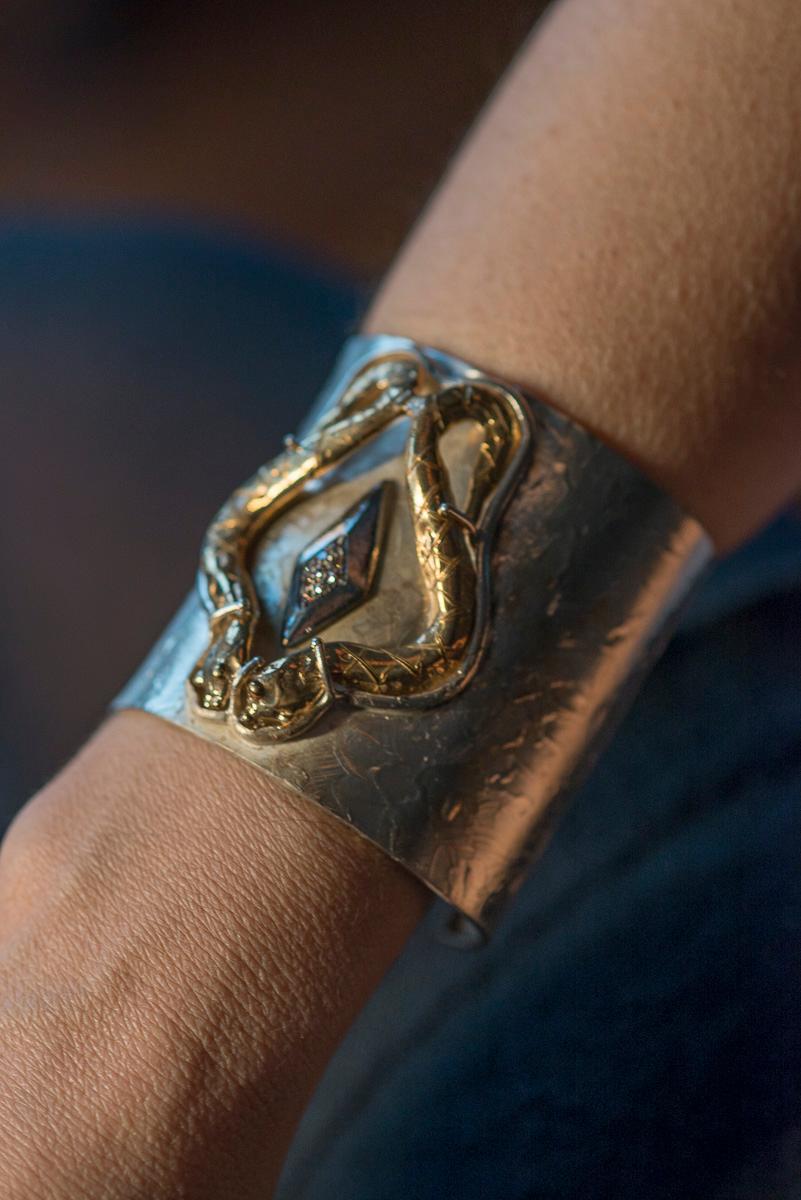 Brilliant Cut Sensual Snake 0.20 Karat Diamond 24 Karat Gold-Plated Silver Sterling Cuff For Sale