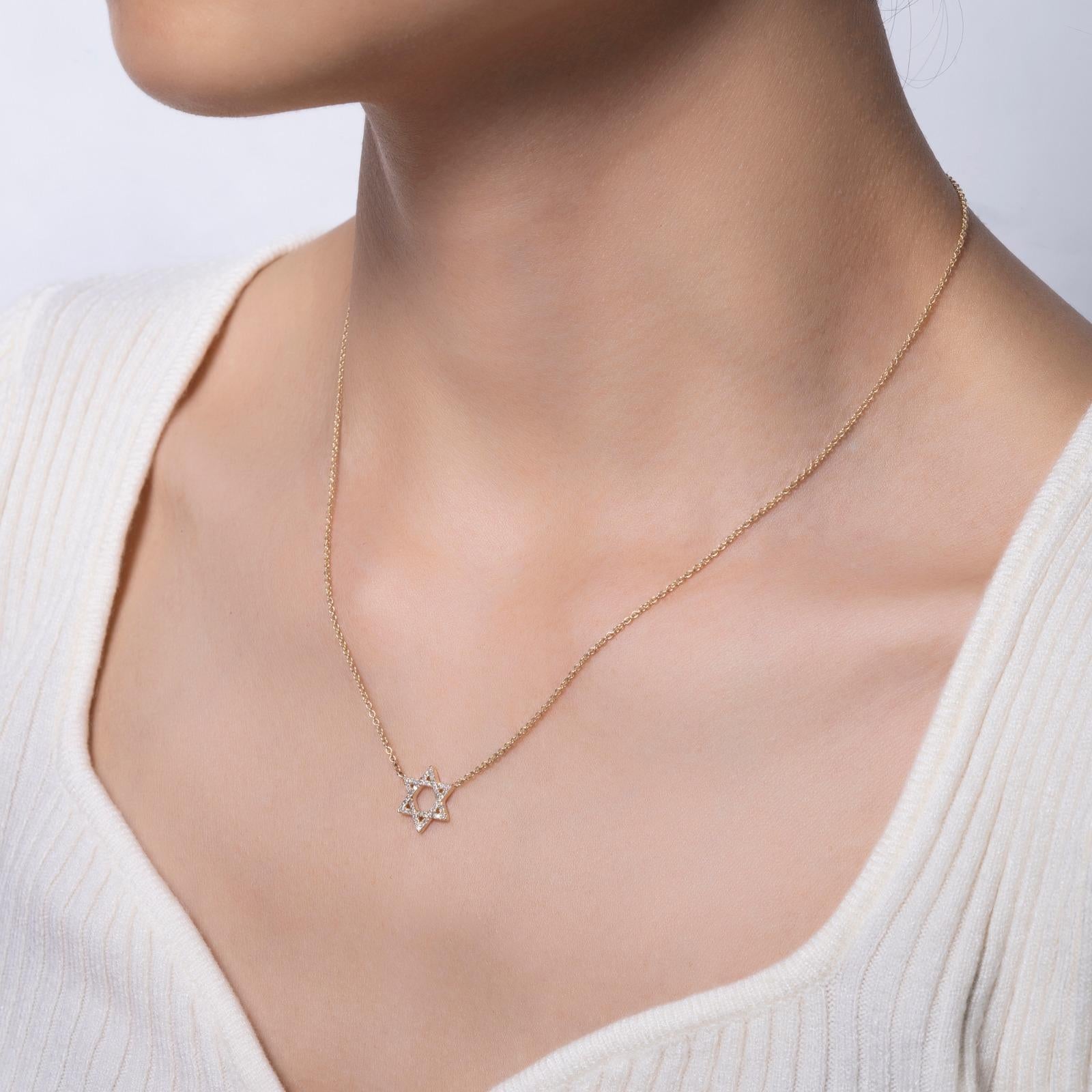 Informations sur le collier
Type de diamant : Diamant naturel
Métal : 14k
Couleur du métal : or jaune
Poids en carats du diamant : 0.25ttcw
Couleur-Clarité du diamant : G-SI
Diamètre	: 12,5 mm
Délai de livraison : 4-8 semaines (si en stock)
 

SOINS