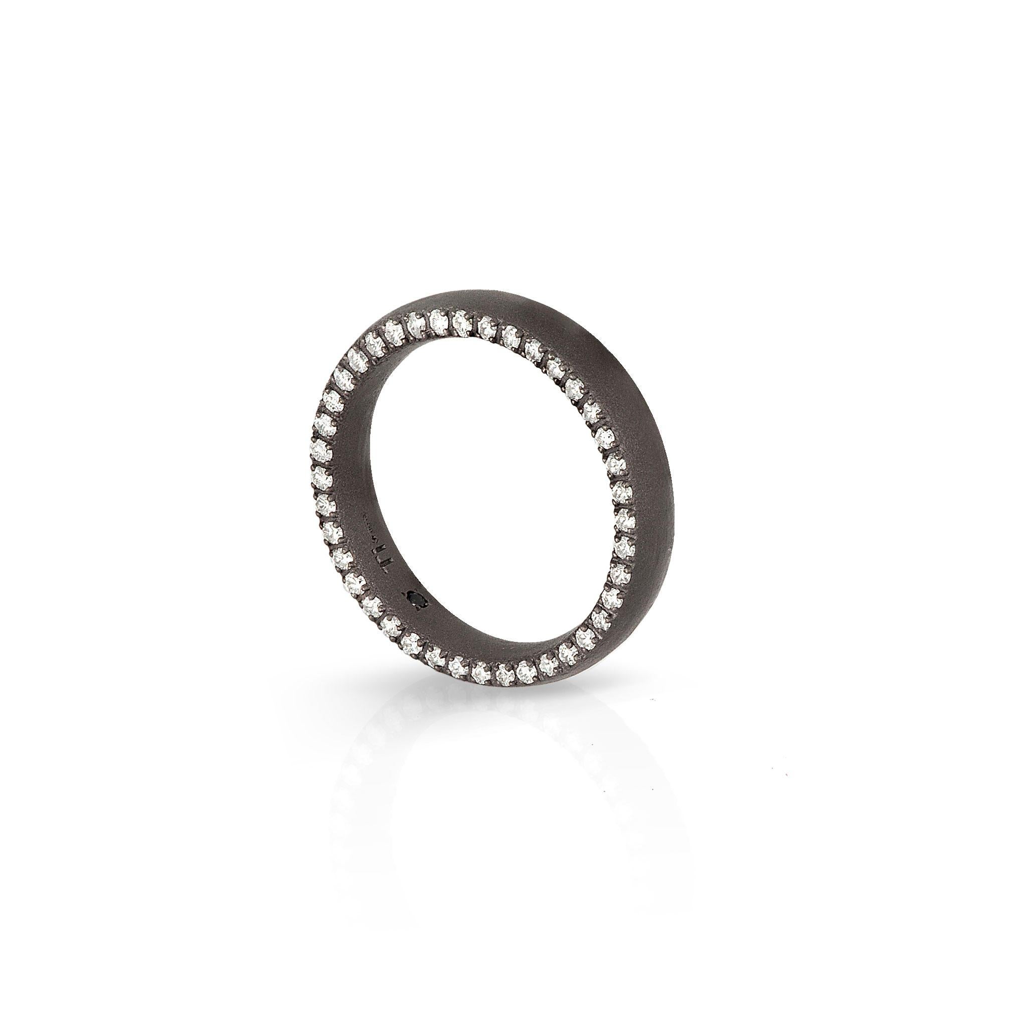 in vendita:  Fede matrimoniale MANO J anello titanio diamanti bianchi 0.81 carati misura 54mm 5