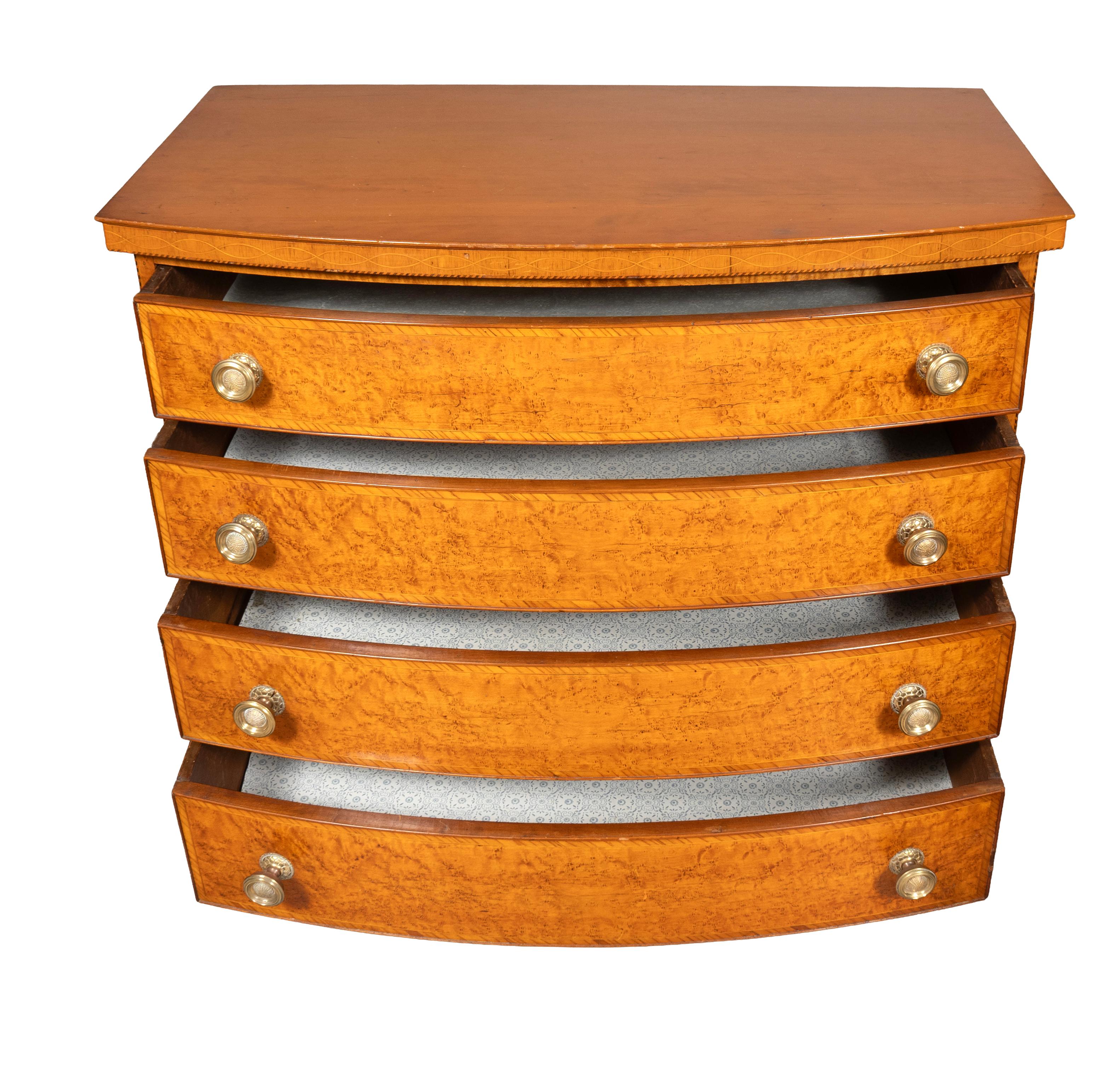 Federal Birdseye Maple Bow Front Chest Of Drawers In Good Condition For Sale In Essex, MA