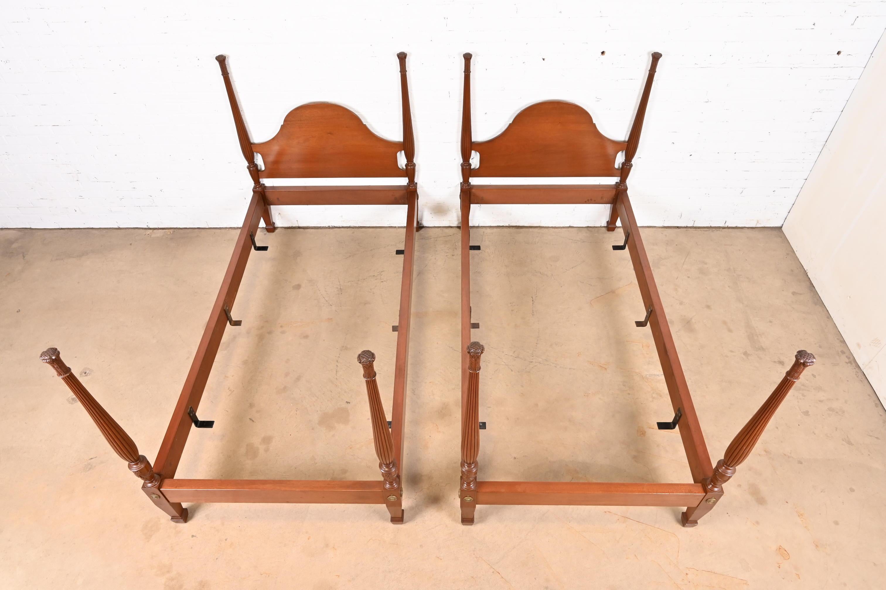 20th Century Federal Carved Mahogany Twin Poster Beds, Pair