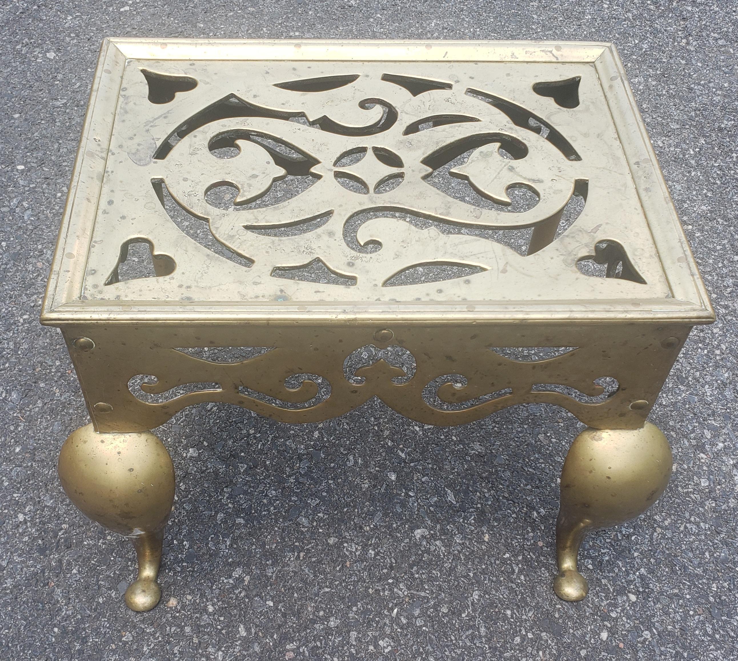 American Federal Cast Brass Hearth Bench Fireplace Trivet / Stool, circa 1840s For Sale