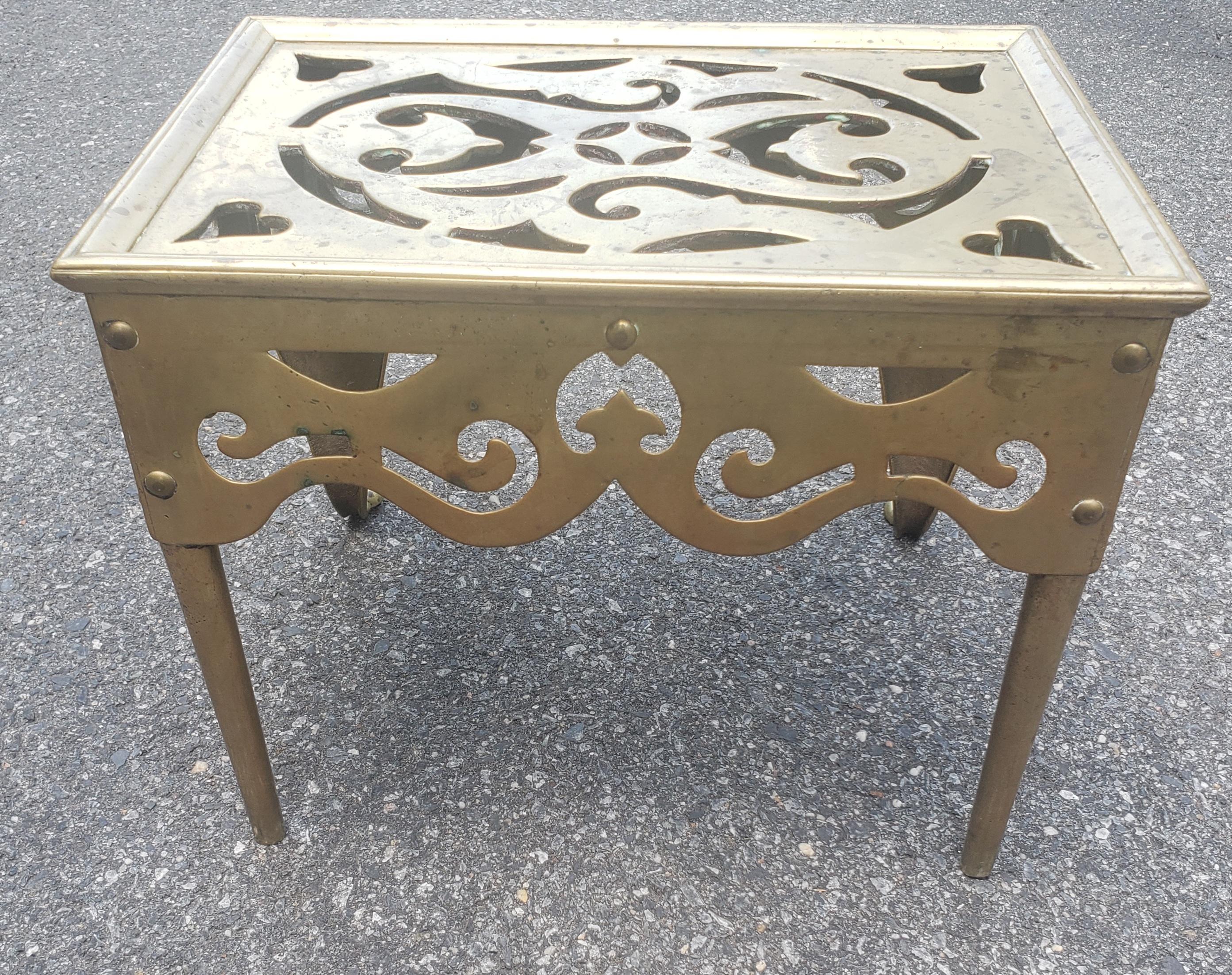Federal Cast Brass Hearth Bench Fireplace Trivet / Stool, circa 1840s For Sale 1